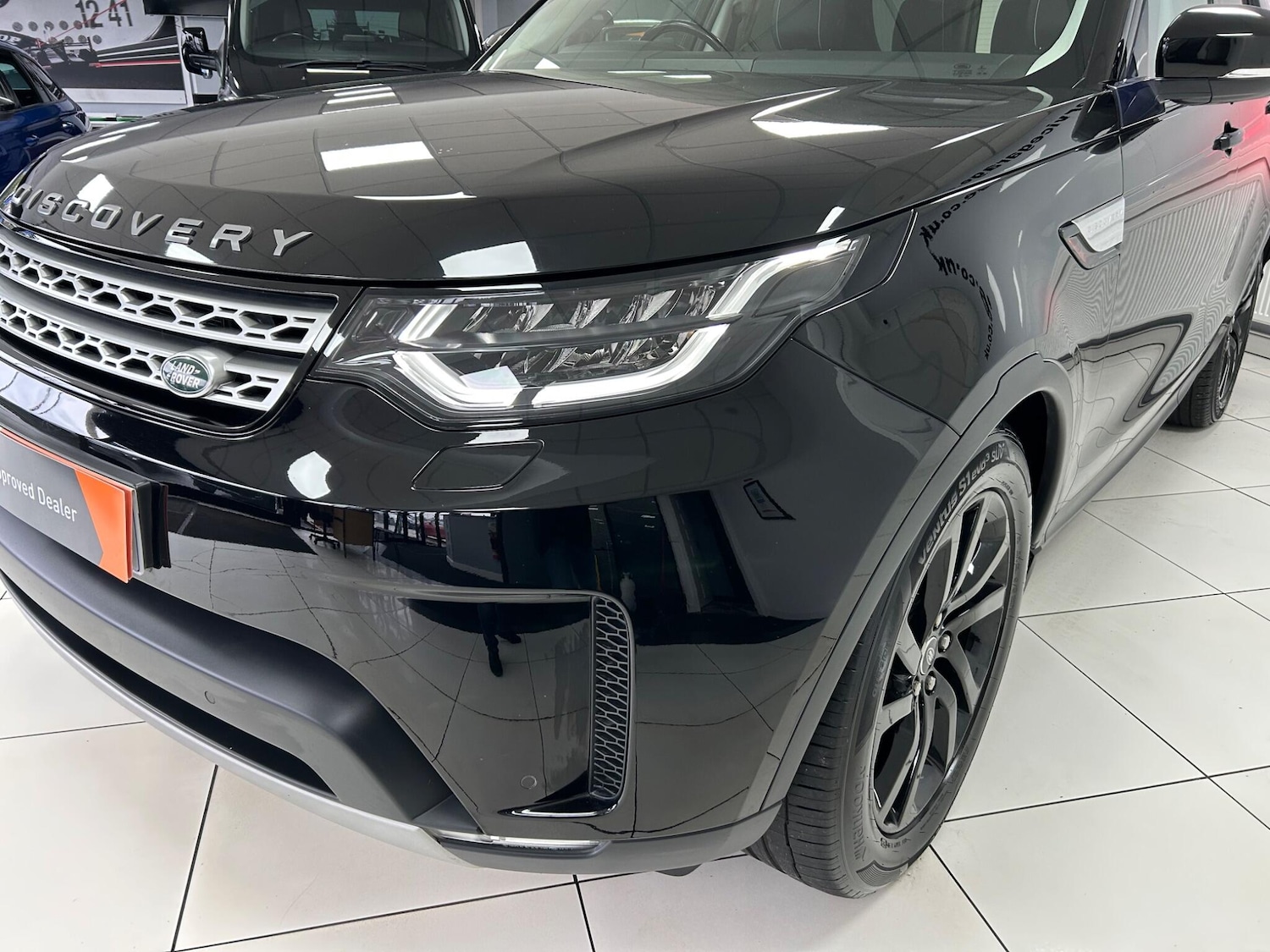 Used Land Rover Discovery 2018 for sale - 76887324: Photo 80