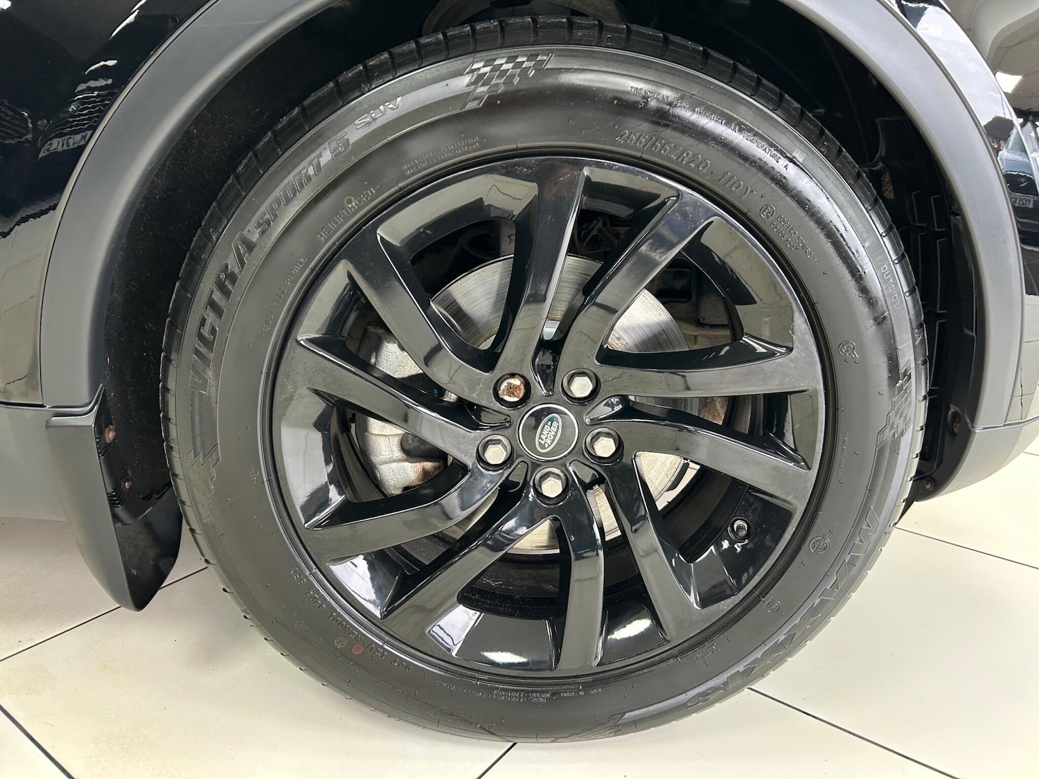 Used Land Rover Discovery 2018 for sale - 76887324: Photo 82