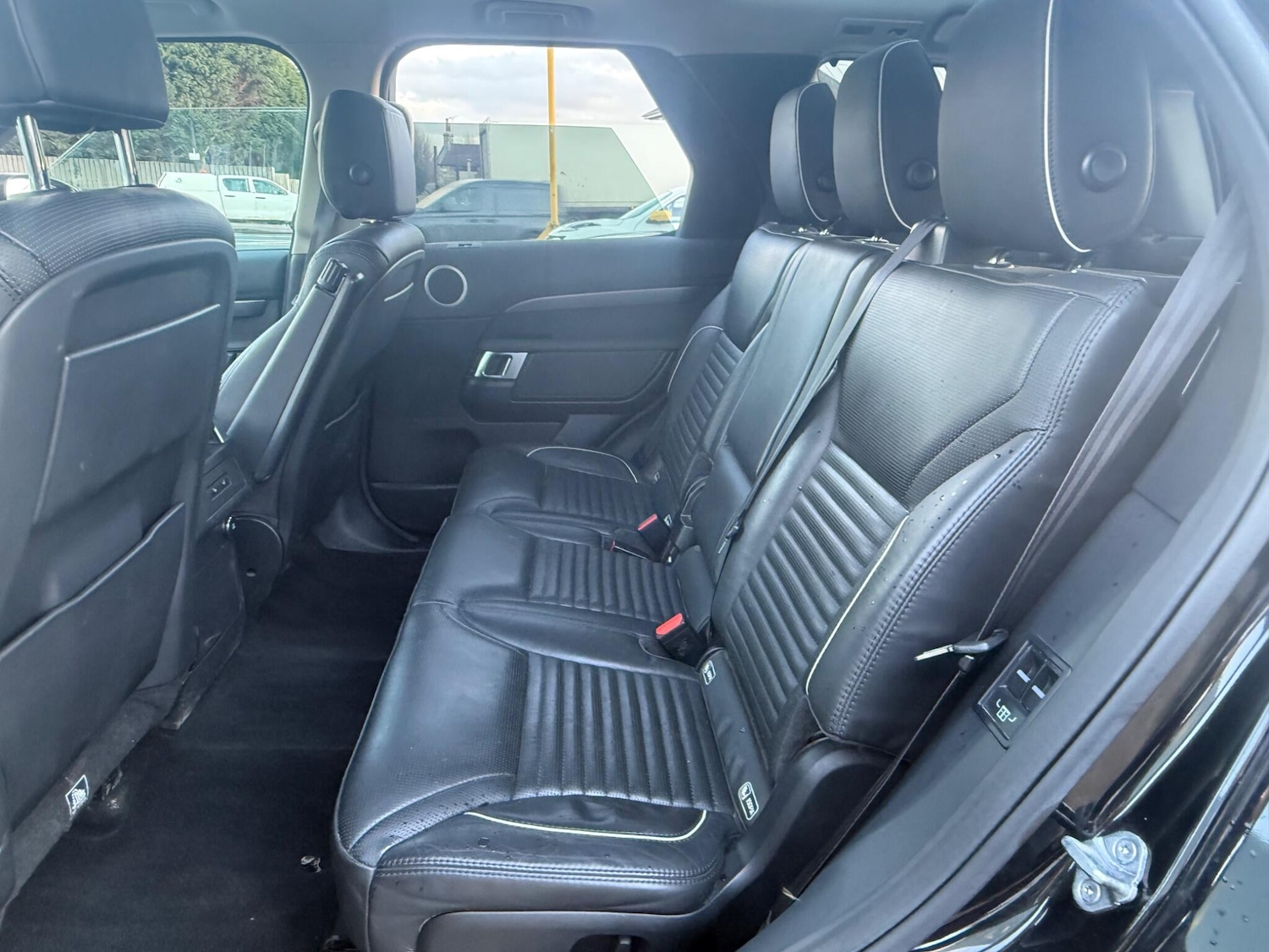 Used Land Rover Discovery 2018 for sale - 76887324: Photo 9