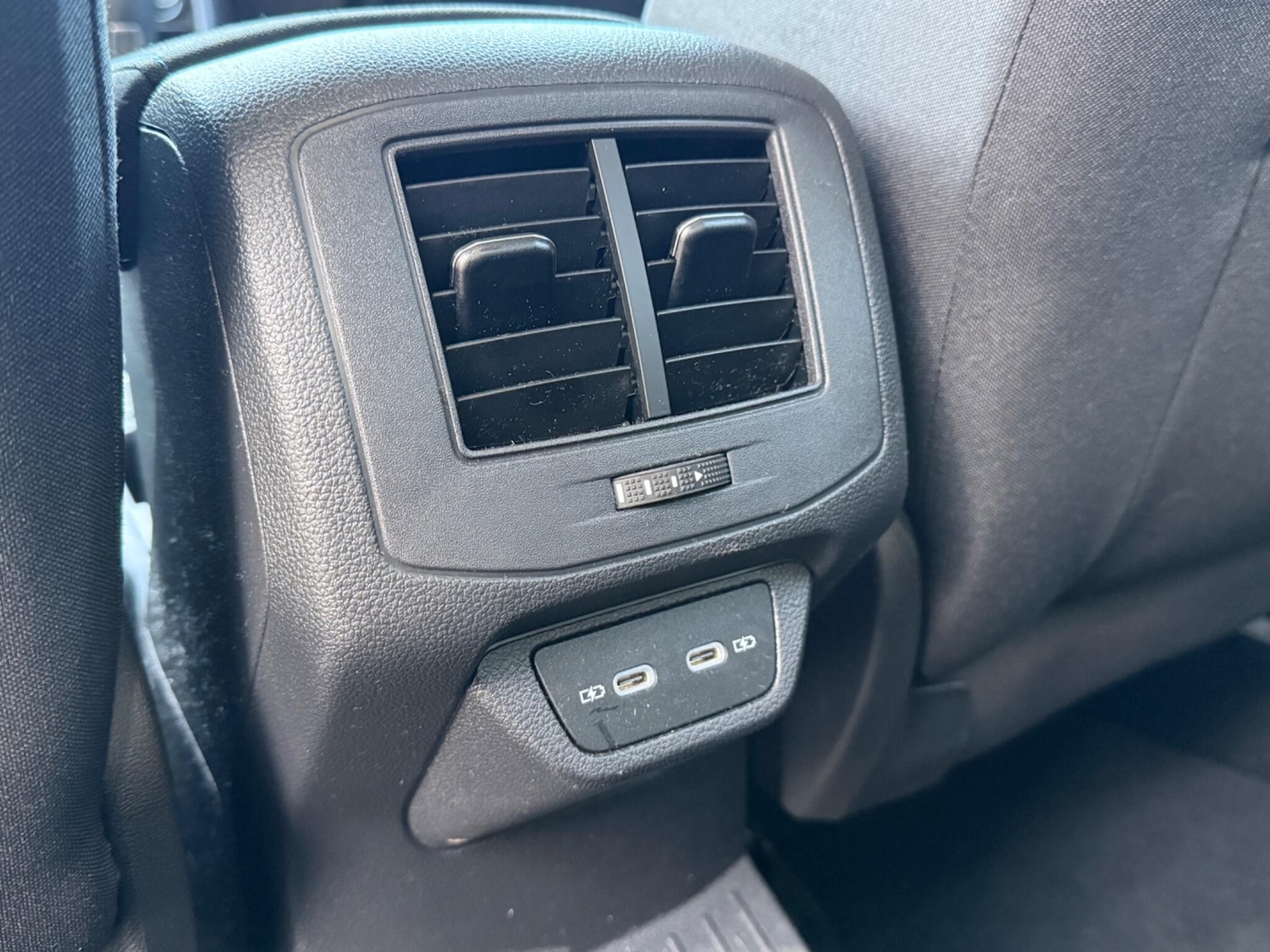 Used Volkswagen T-Roc for sale - 77724055: Photo 24