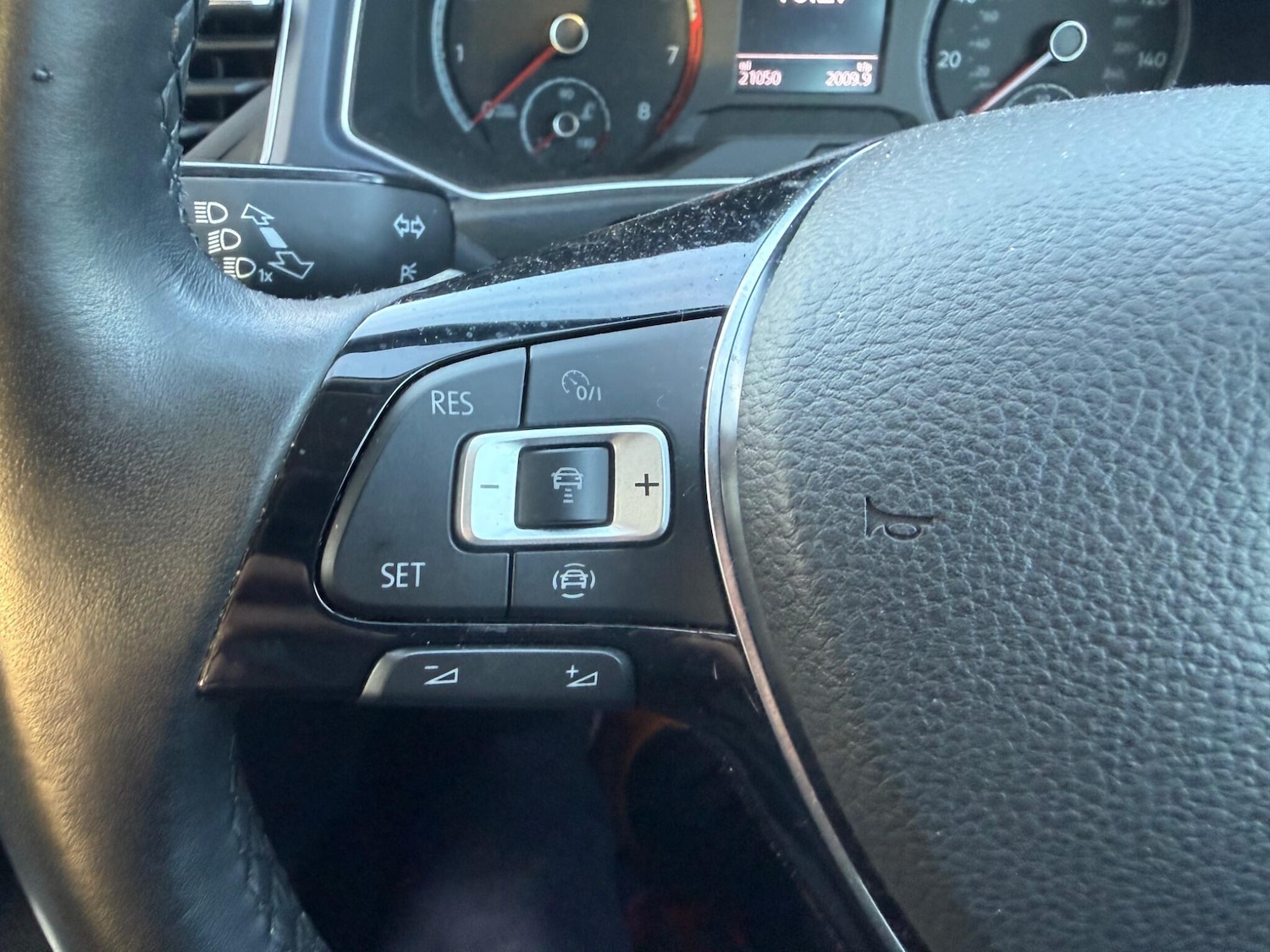 Used Volkswagen T-Roc for sale - 77724055: Photo 25