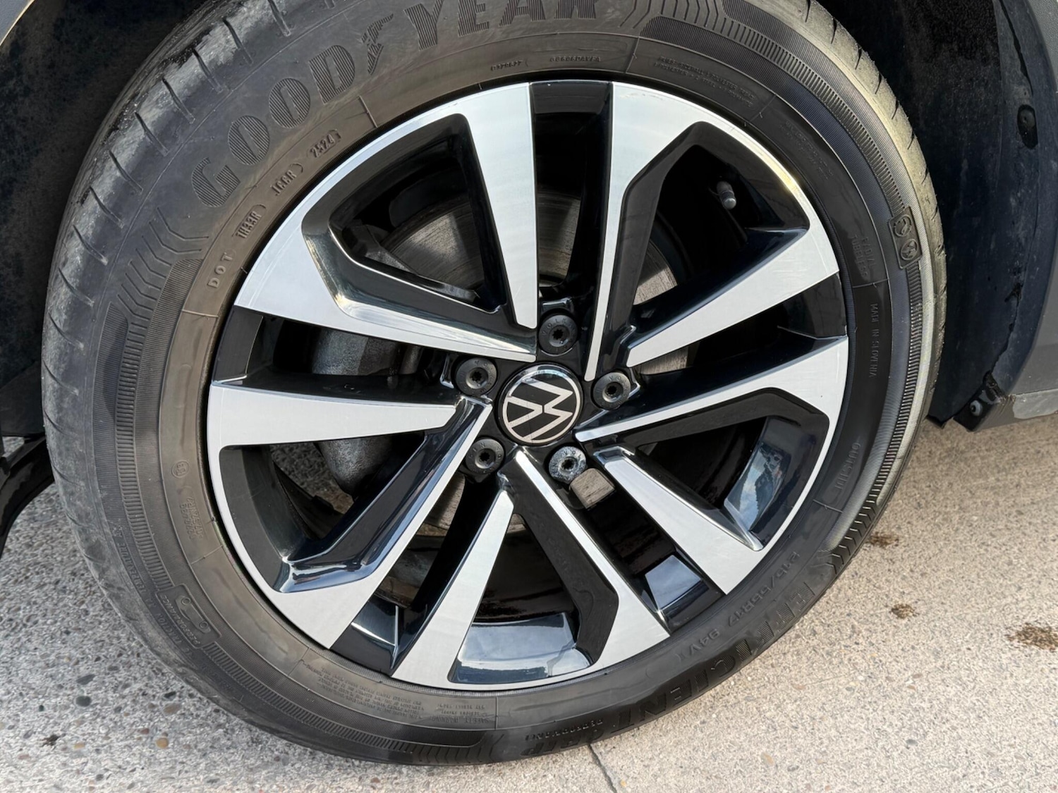 Used Volkswagen T-Roc for sale - 77724055: Photo 33