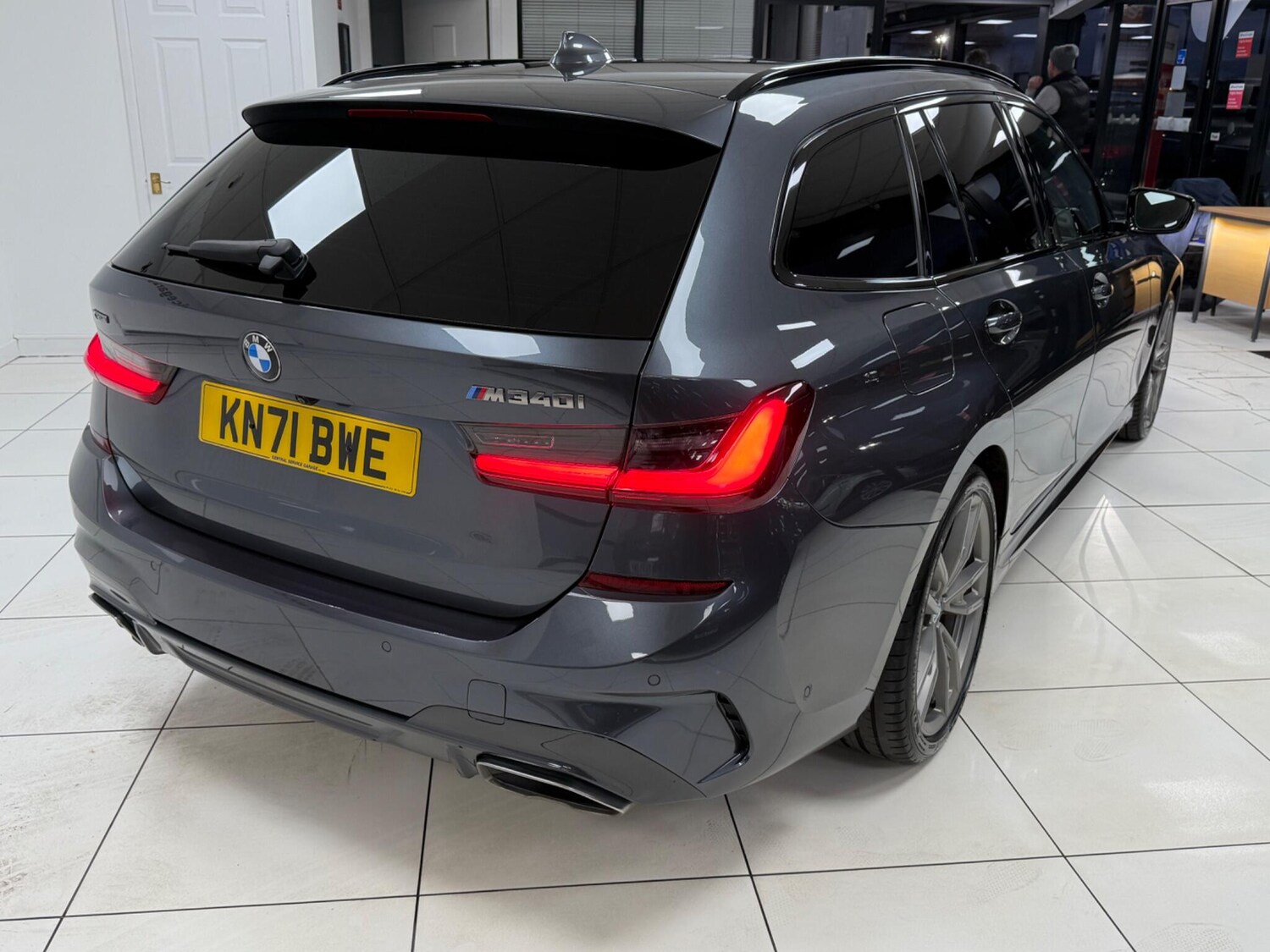 Used BMW 3 Series 2021 for sale - 75939968: Photo 32