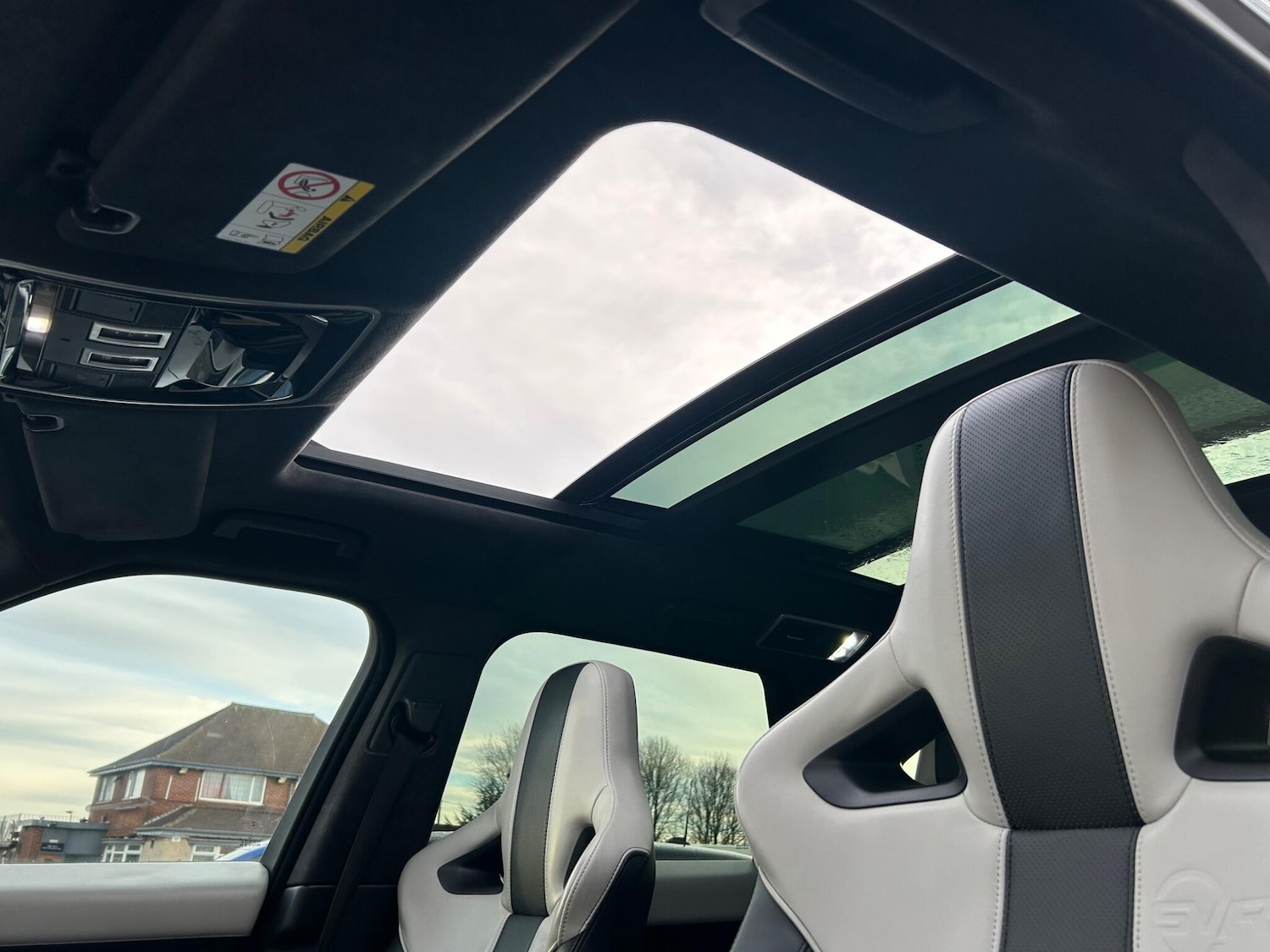 Used Land Rover Range Rover Sport 2017 for sale - 76701706: Photo 16