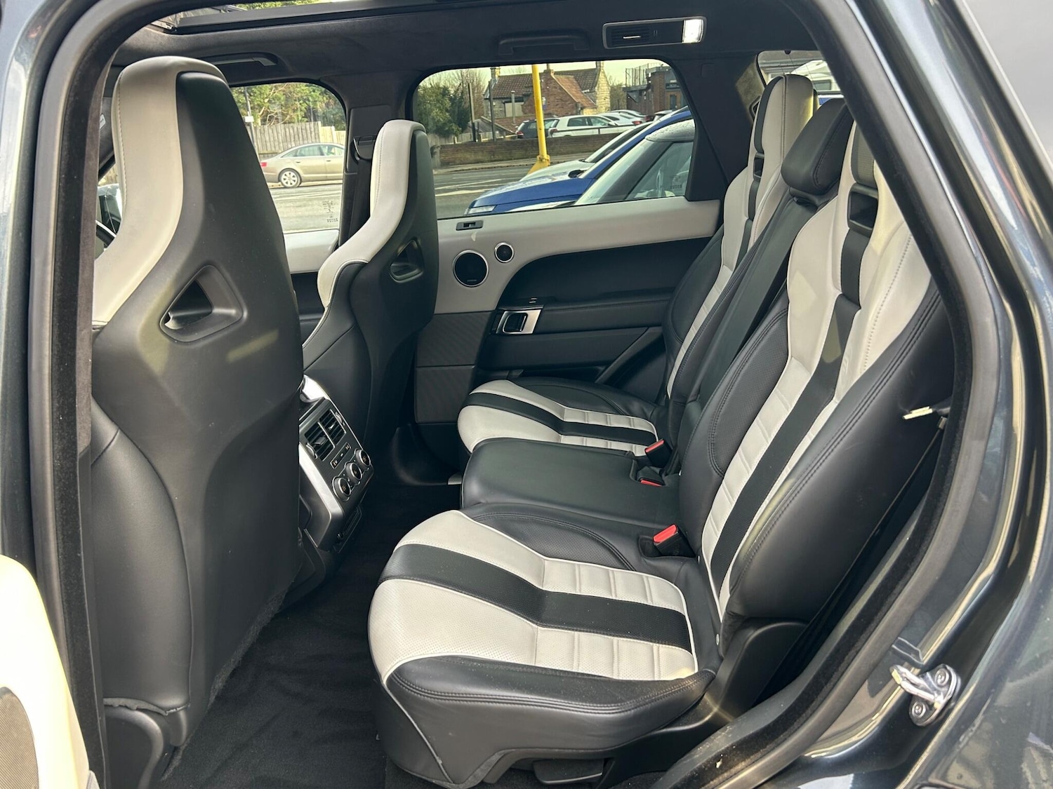 Used Land Rover Range Rover Sport 2017 for sale - 76701706: Photo 18