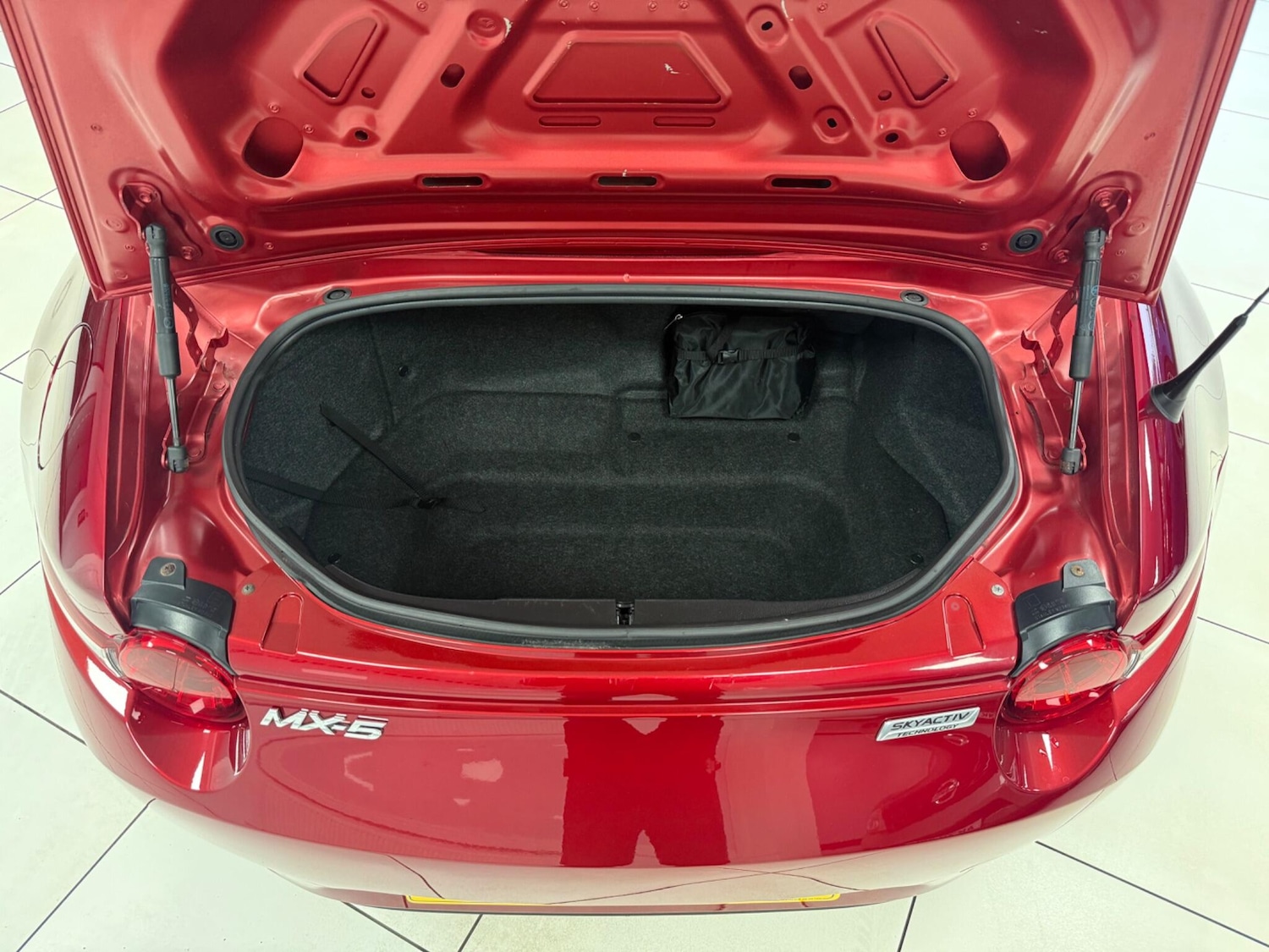 Used Mazda MX-5 2019 for sale - 76886634: Photo 44