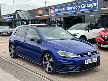 Volkswagen - Golf