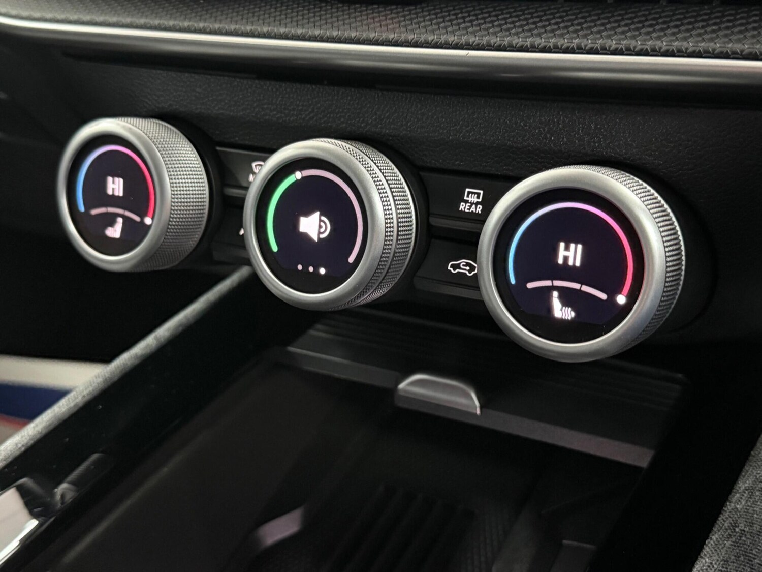 Used Skoda Superb 2024 for sale - 76306625: Photo 64