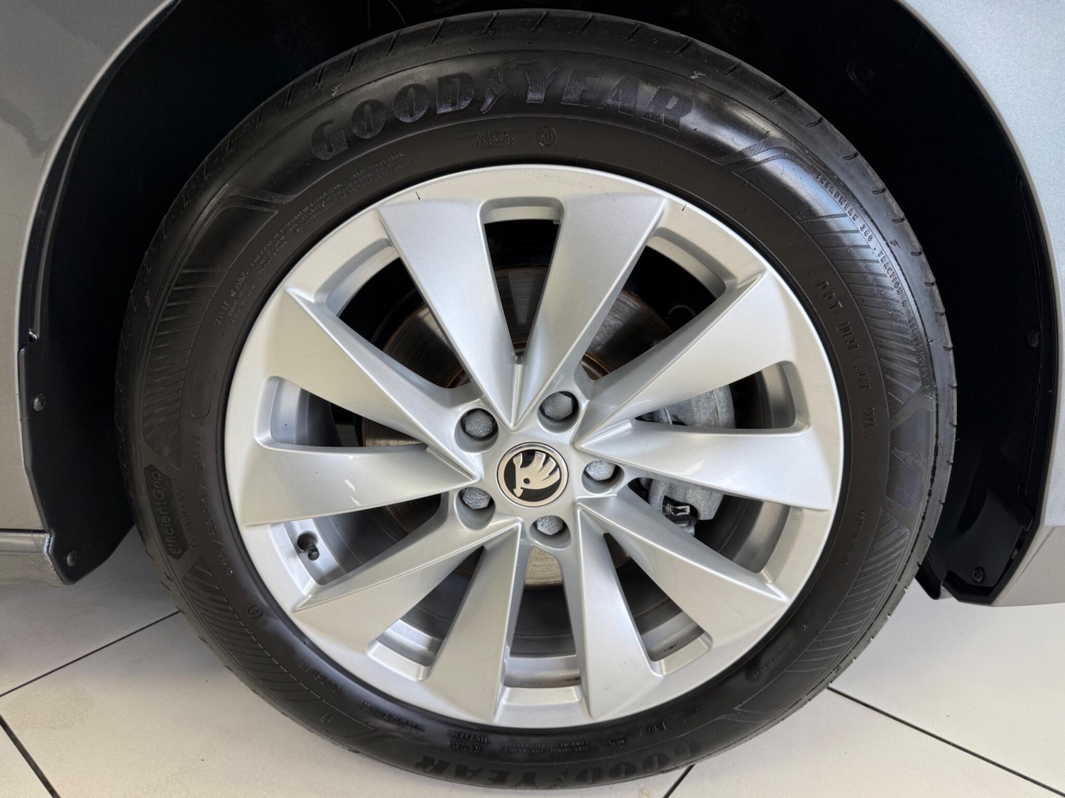 Used Skoda Superb 2024 for sale - 76306625: Photo 87