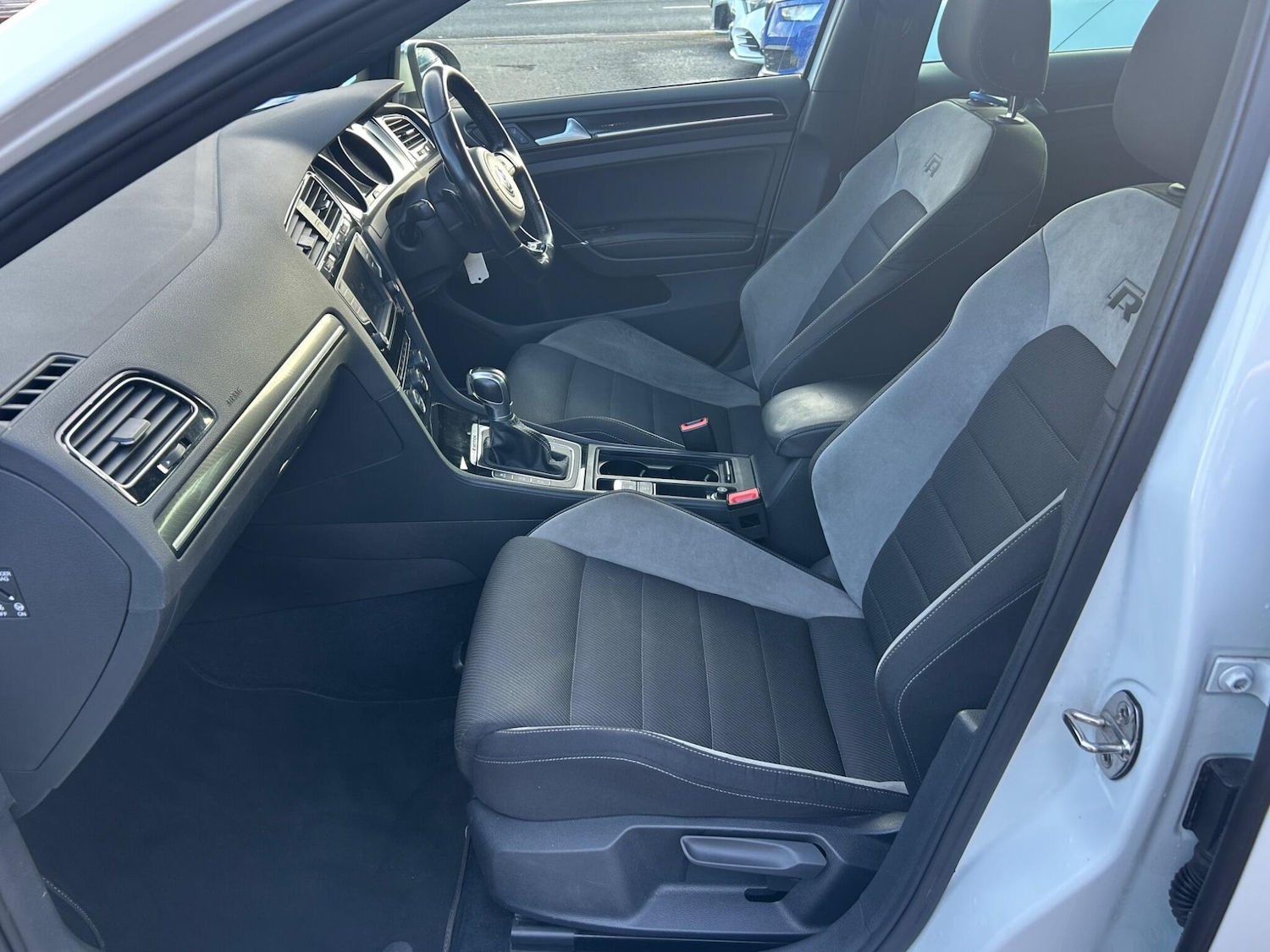 Used Volkswagen Golf 2016 for sale - 76572312: Photo 13