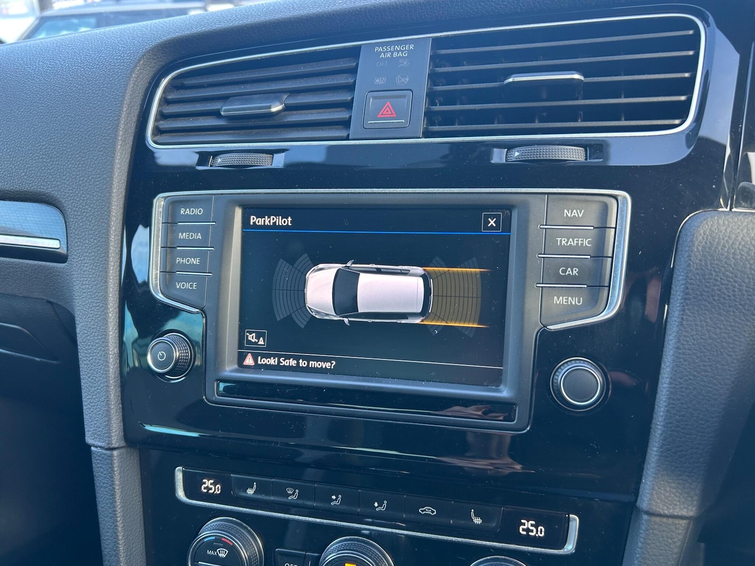 Used Volkswagen Golf 2016 for sale - 76572312: Photo 17