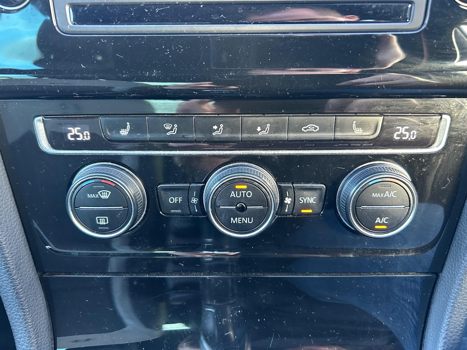 Used Volkswagen Golf 2016 for sale - 76572312: Photo 18