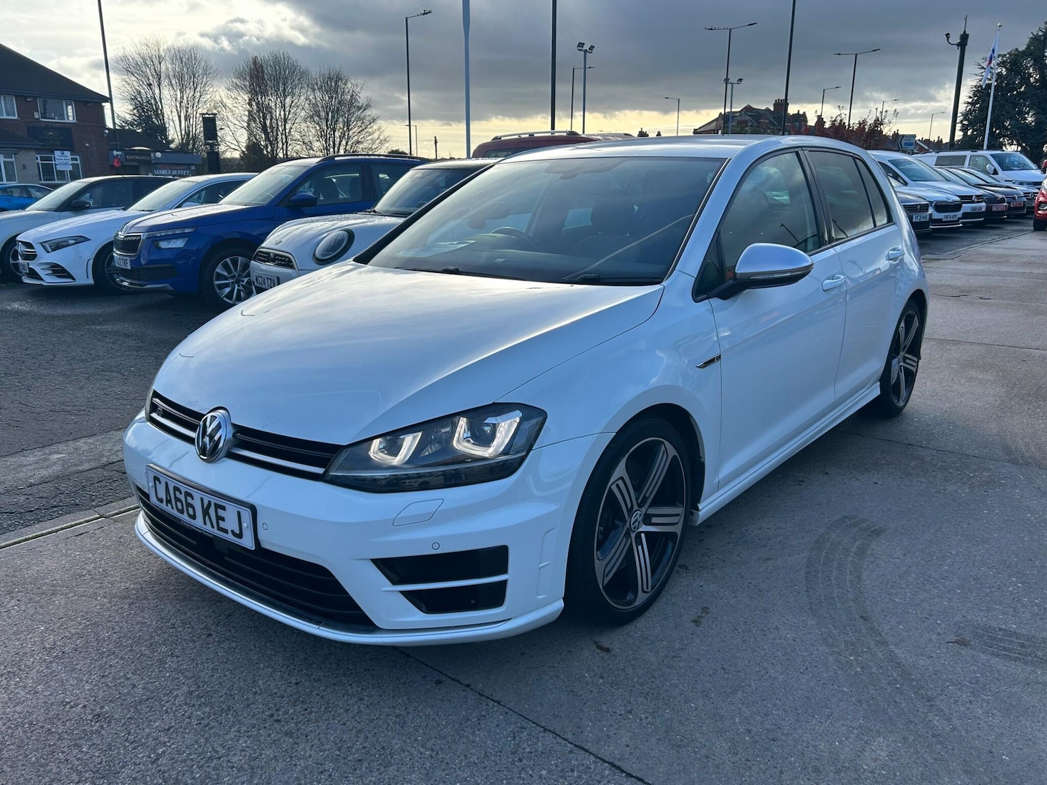 Used Volkswagen Golf 2016 for sale - 76572312: Photo 5