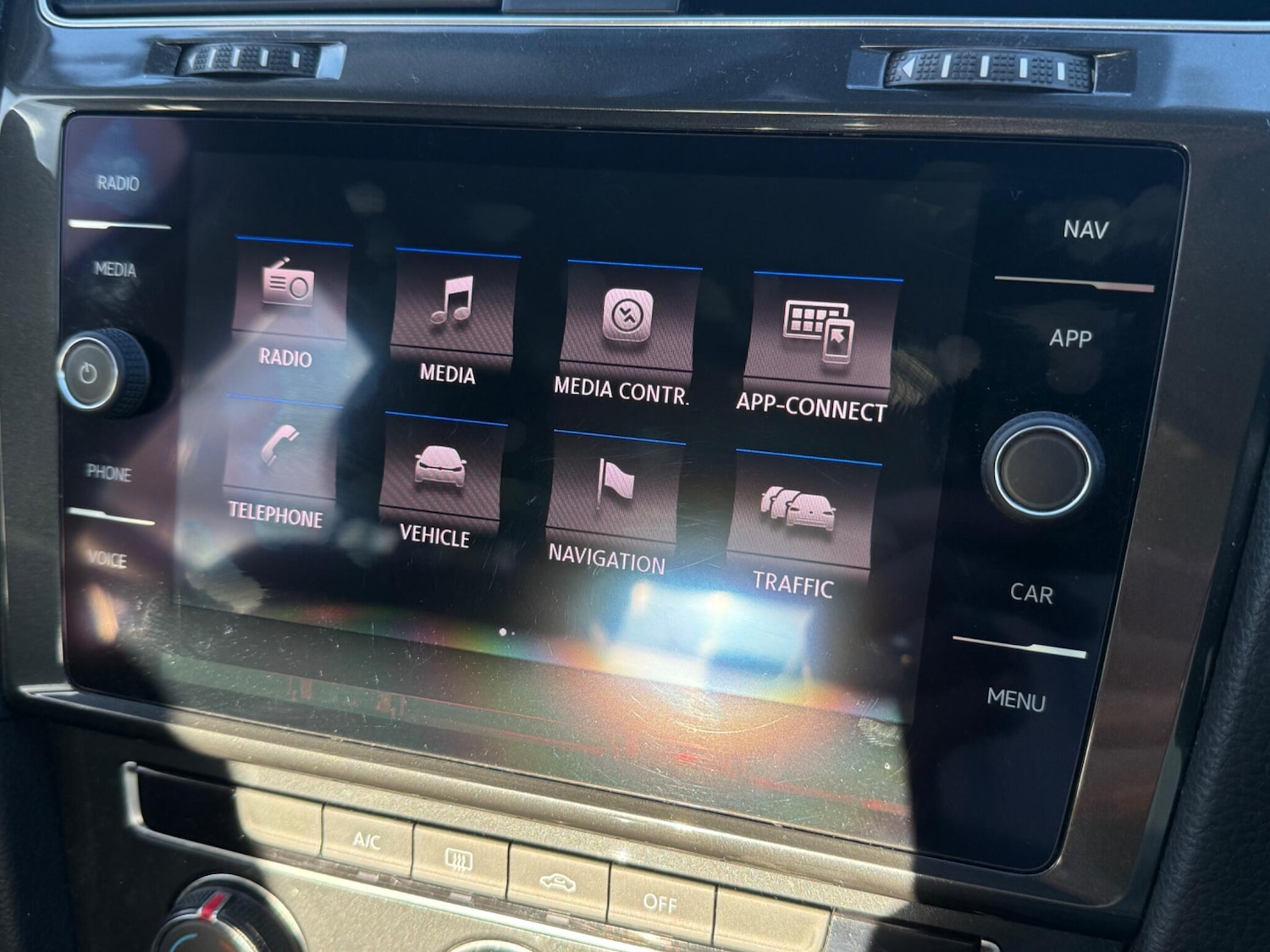 Used Volkswagen Golf 2017 for sale - 76398607: Photo 19