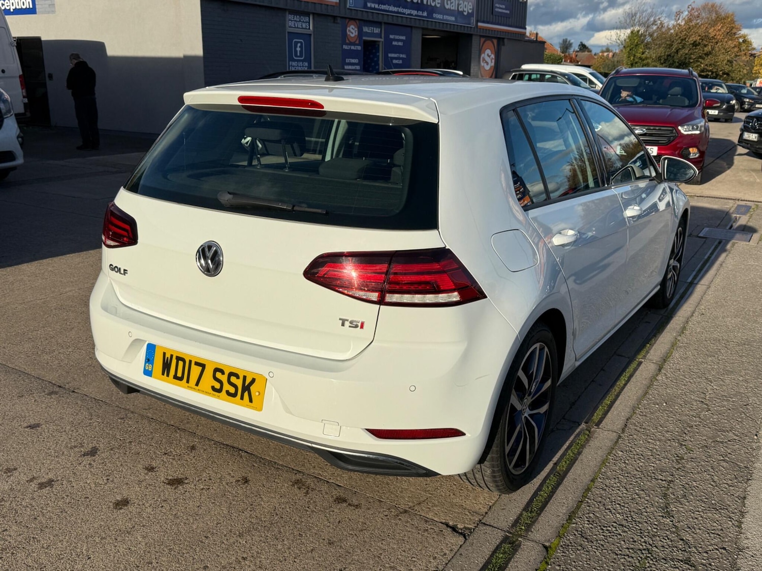 Used Volkswagen Golf 2017 for sale - 76398607: Photo 27