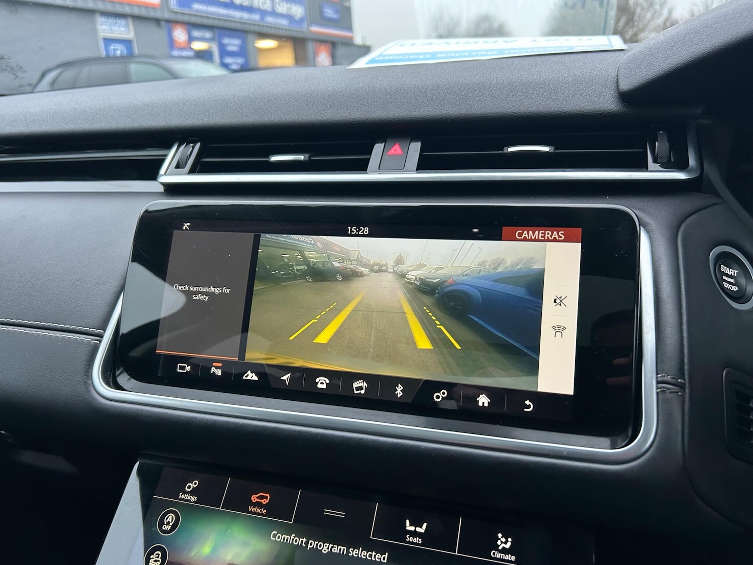 Used Land Rover Range Rover Velar 2017 for sale - 77203577: Photo 17