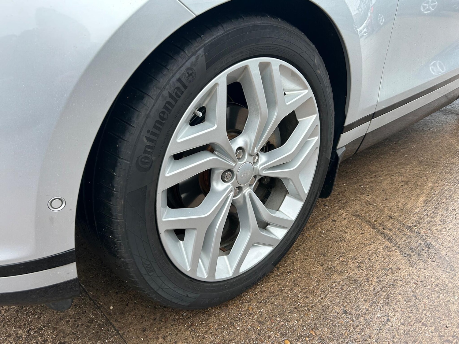 Used Land Rover Range Rover Velar 2017 for sale - 77203577: Photo 27