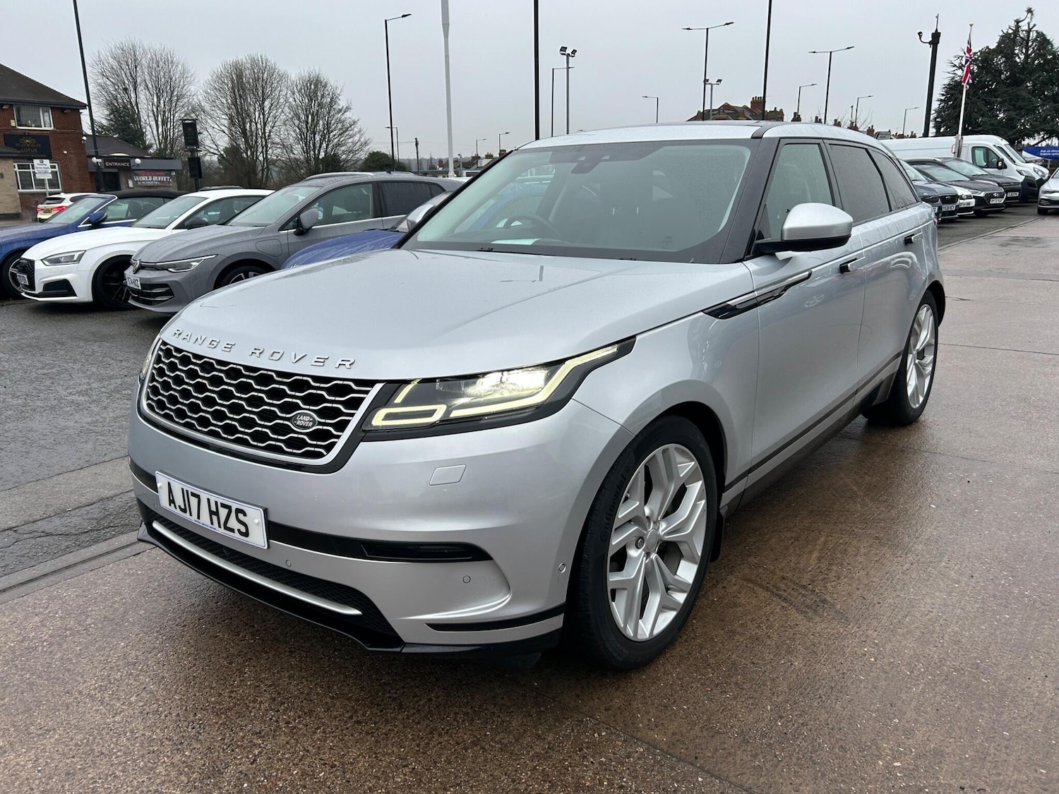 Used Land Rover Range Rover Velar 2017 for sale - 77203577: Photo 5