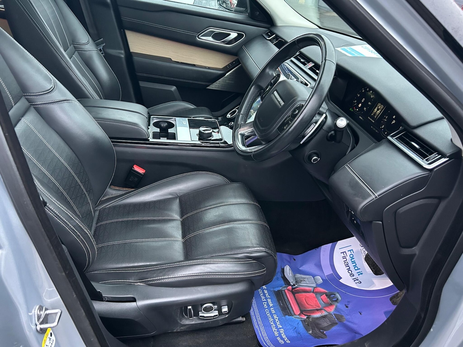 Used Land Rover Range Rover Velar 2017 for sale - 77203577: Photo 9