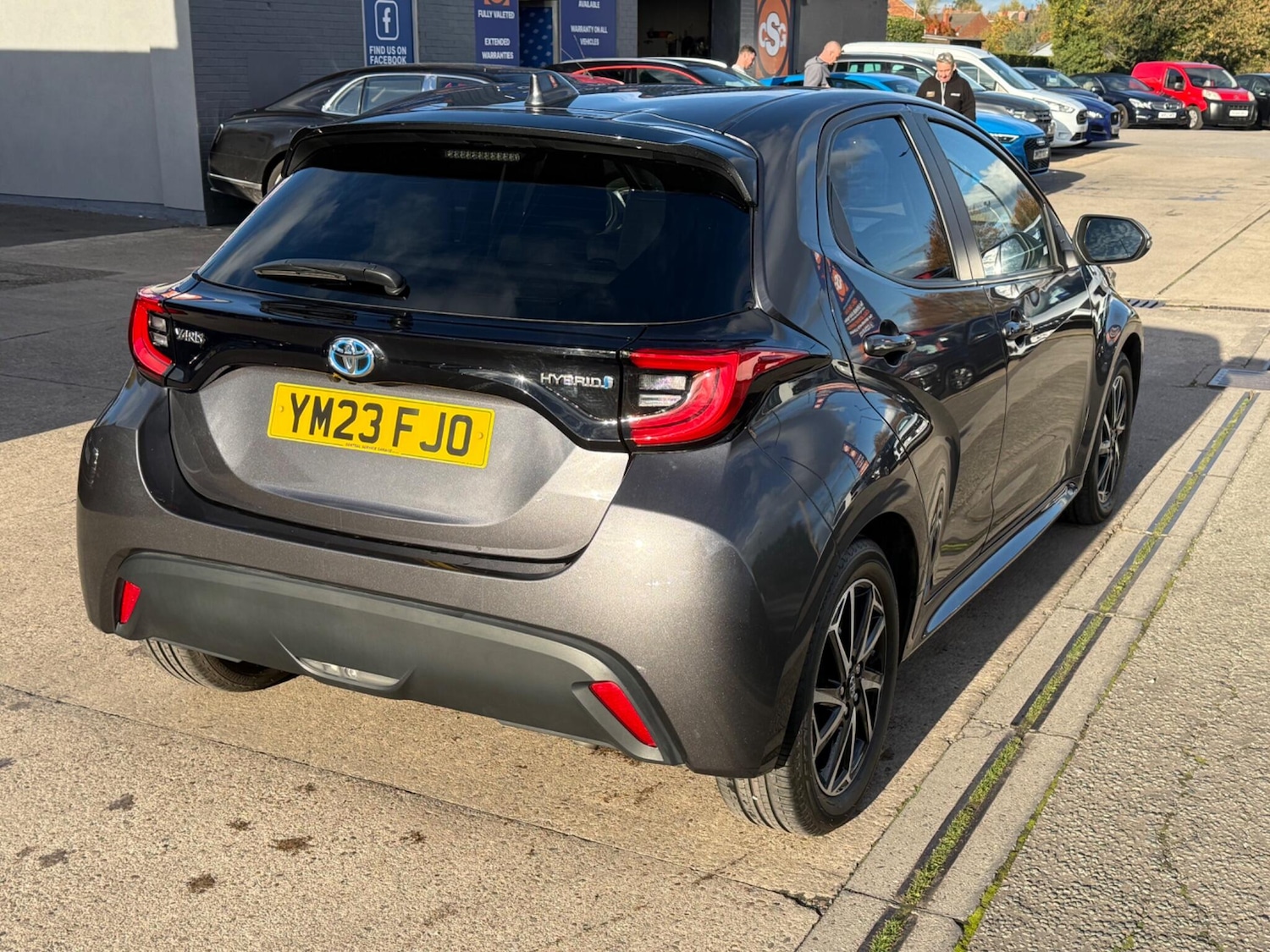 Used Toyota Yaris for sale - 76388938: Photo 11