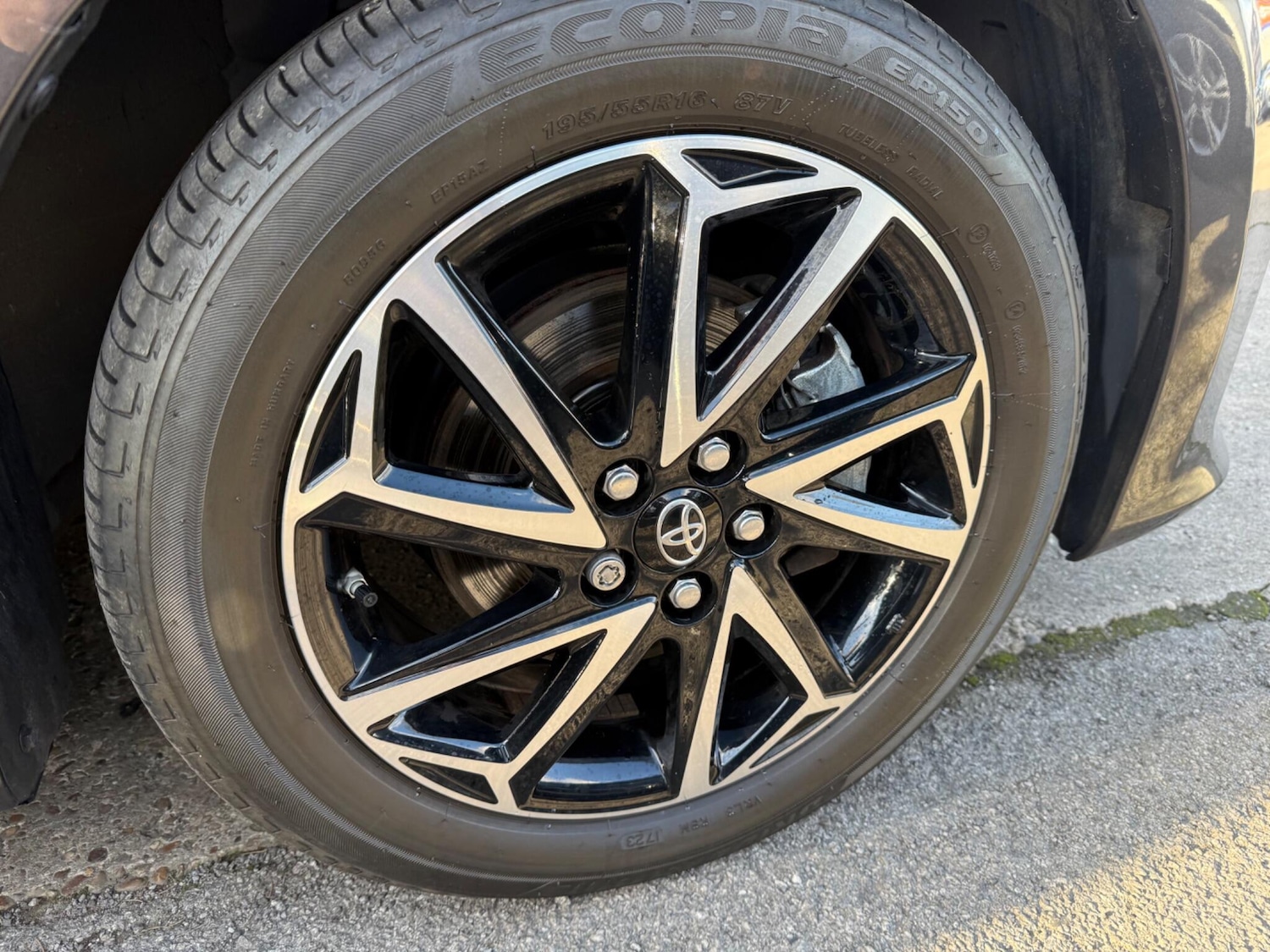 Used Toyota Yaris for sale - 76388938: Photo 25