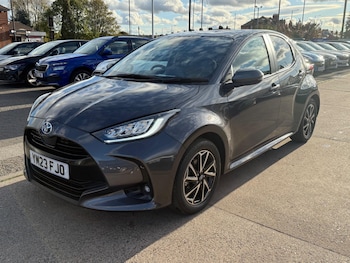 Used Toyota Yaris 2023 for sale - 76388938: Photo