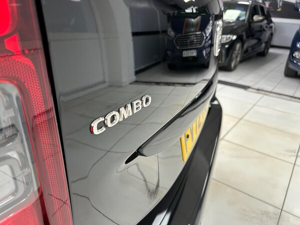 Used Vauxhall Combo Life 2022 for sale - 75622664: Photo 16
