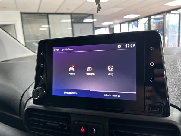 Used Vauxhall Combo Life 2022 for sale - 75622664: Photo 25
