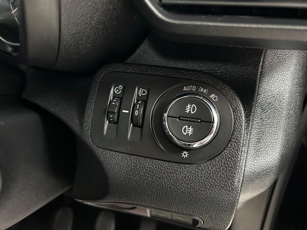 Used Vauxhall Combo Life 2022 for sale - 75622664: Photo 53