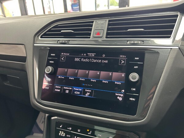 Used Volkswagen Tiguan 2021 for sale - 75756851: Photo 29