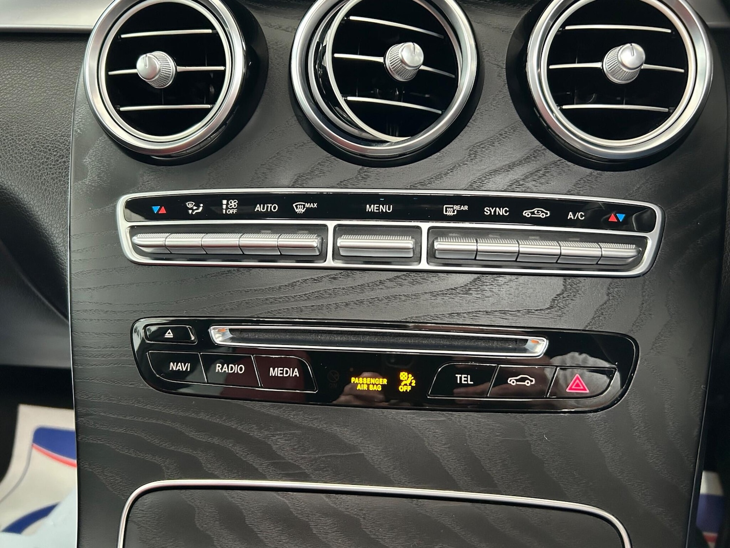 Used Mercedes-Benz GLC 2018 for sale - 77523798: Photo 35