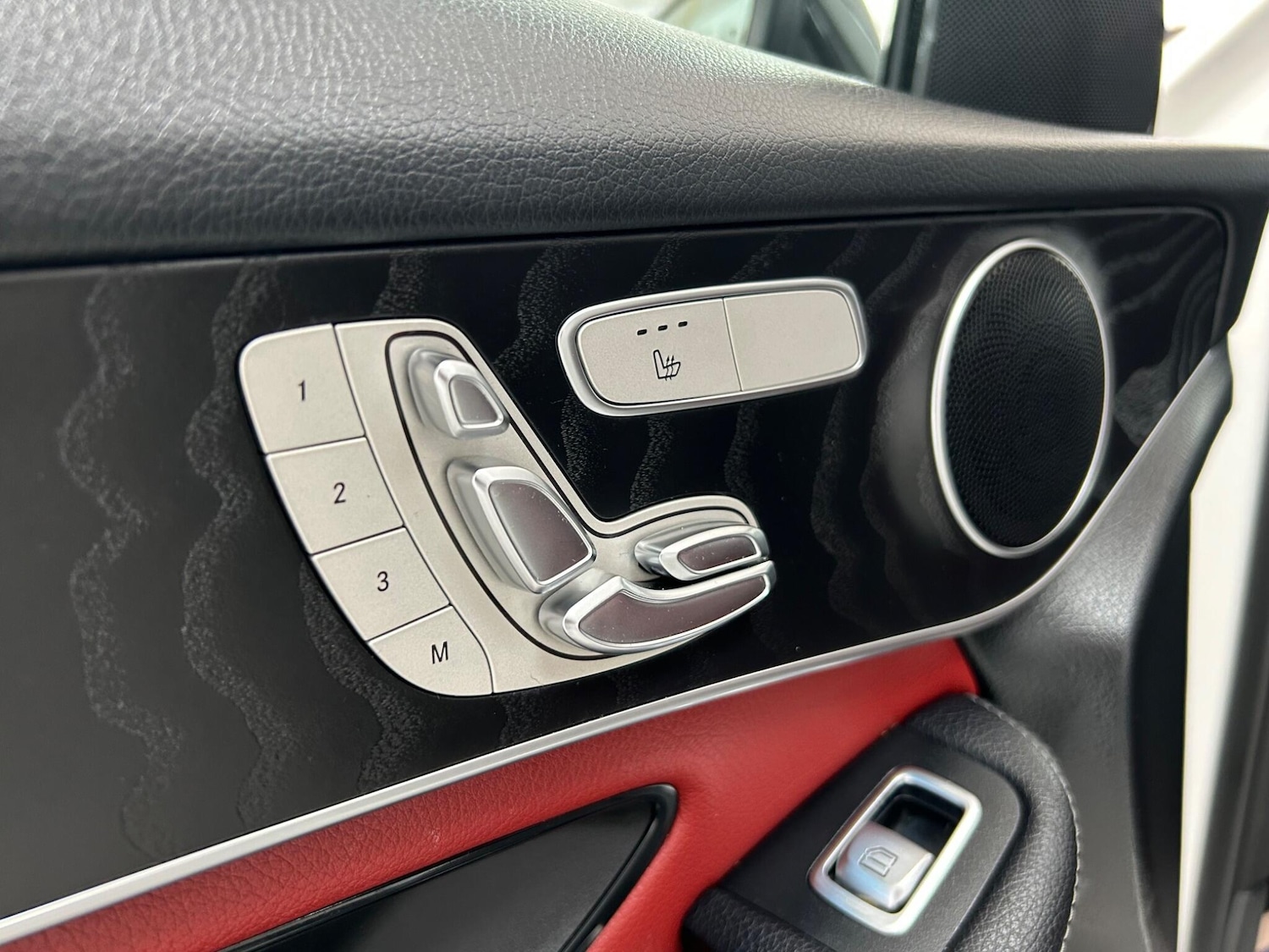 Used Mercedes-Benz GLC 2018 for sale - 77523798: Photo 44