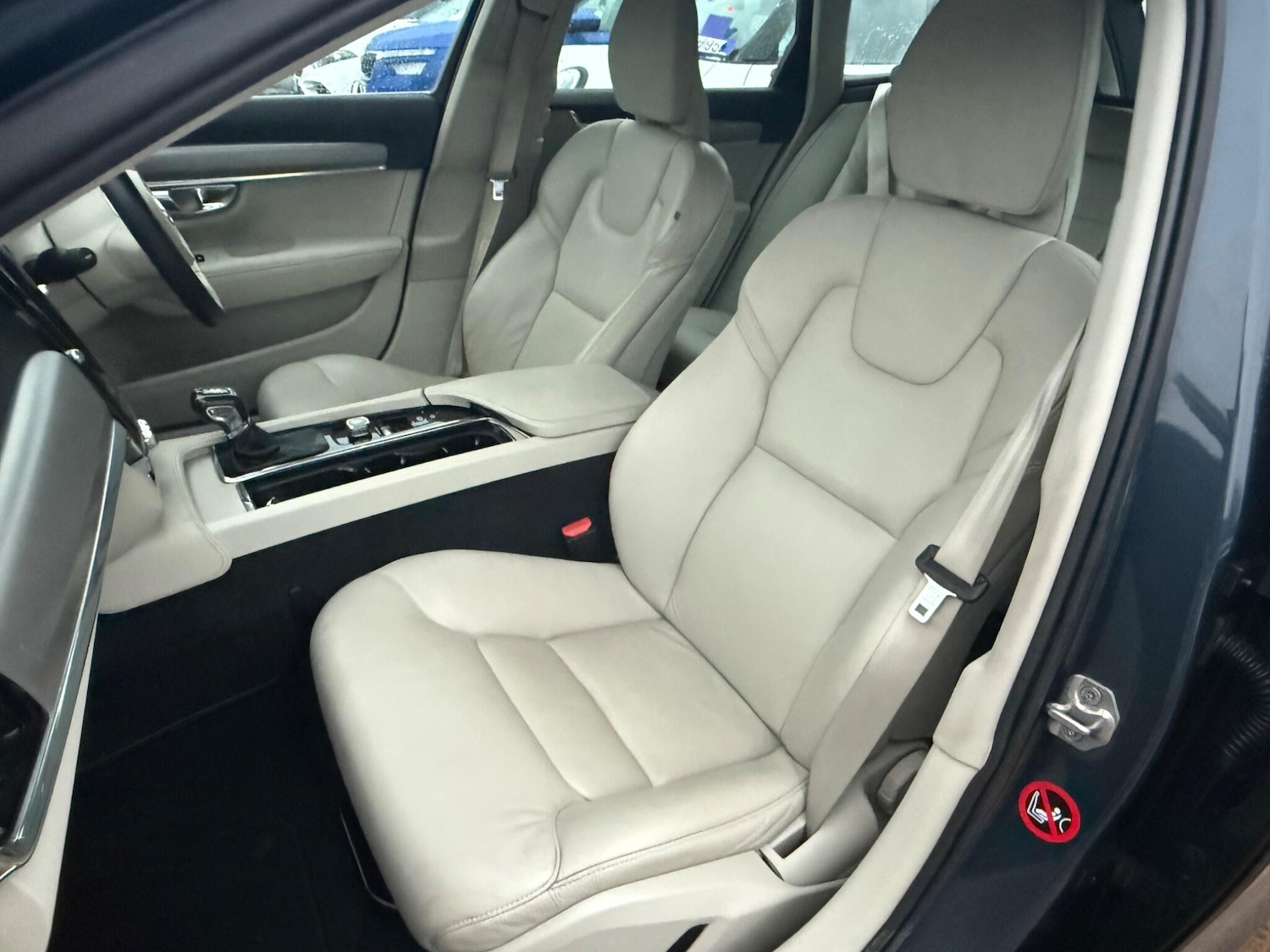 Used Volvo V90 for sale - 76247257: Photo 9