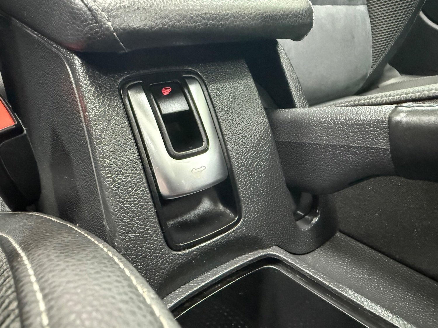 Used Volkswagen Golf 2014 for sale - 77175888: Photo 38