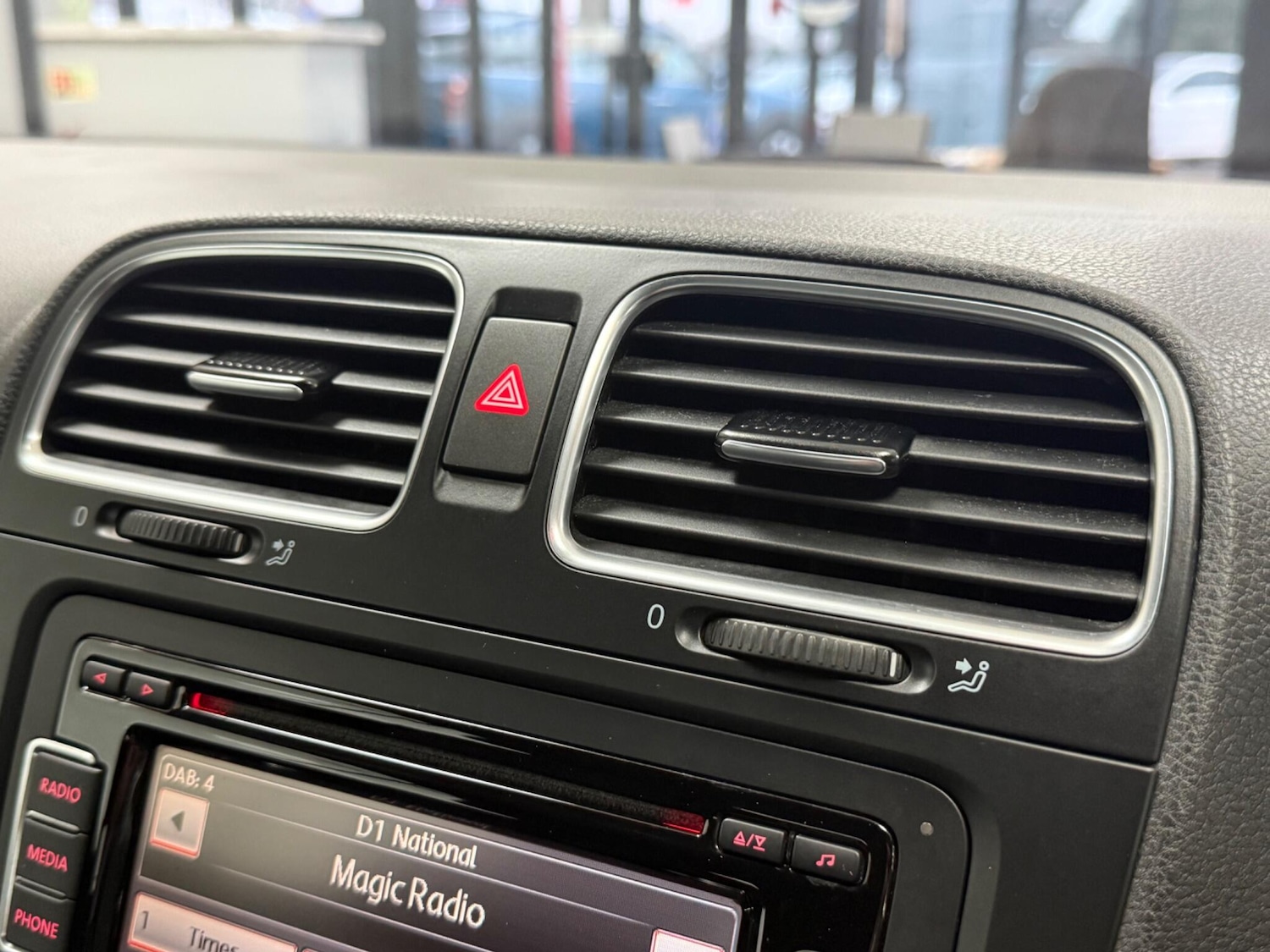 Used Volkswagen Golf 2014 for sale - 77175888: Photo 41