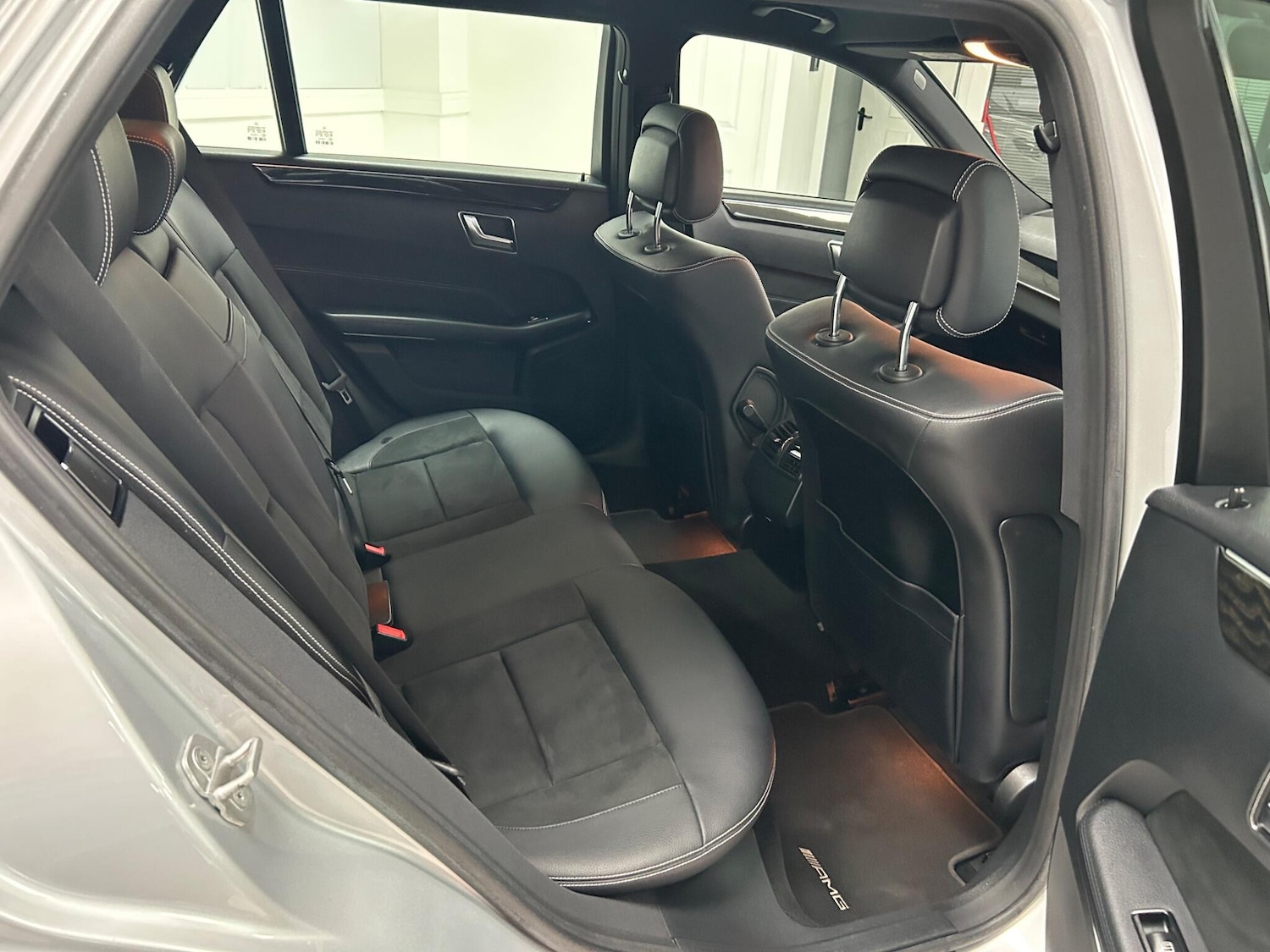 Used Mercedes-Benz E Class 2013 for sale - 76990196: Photo 10