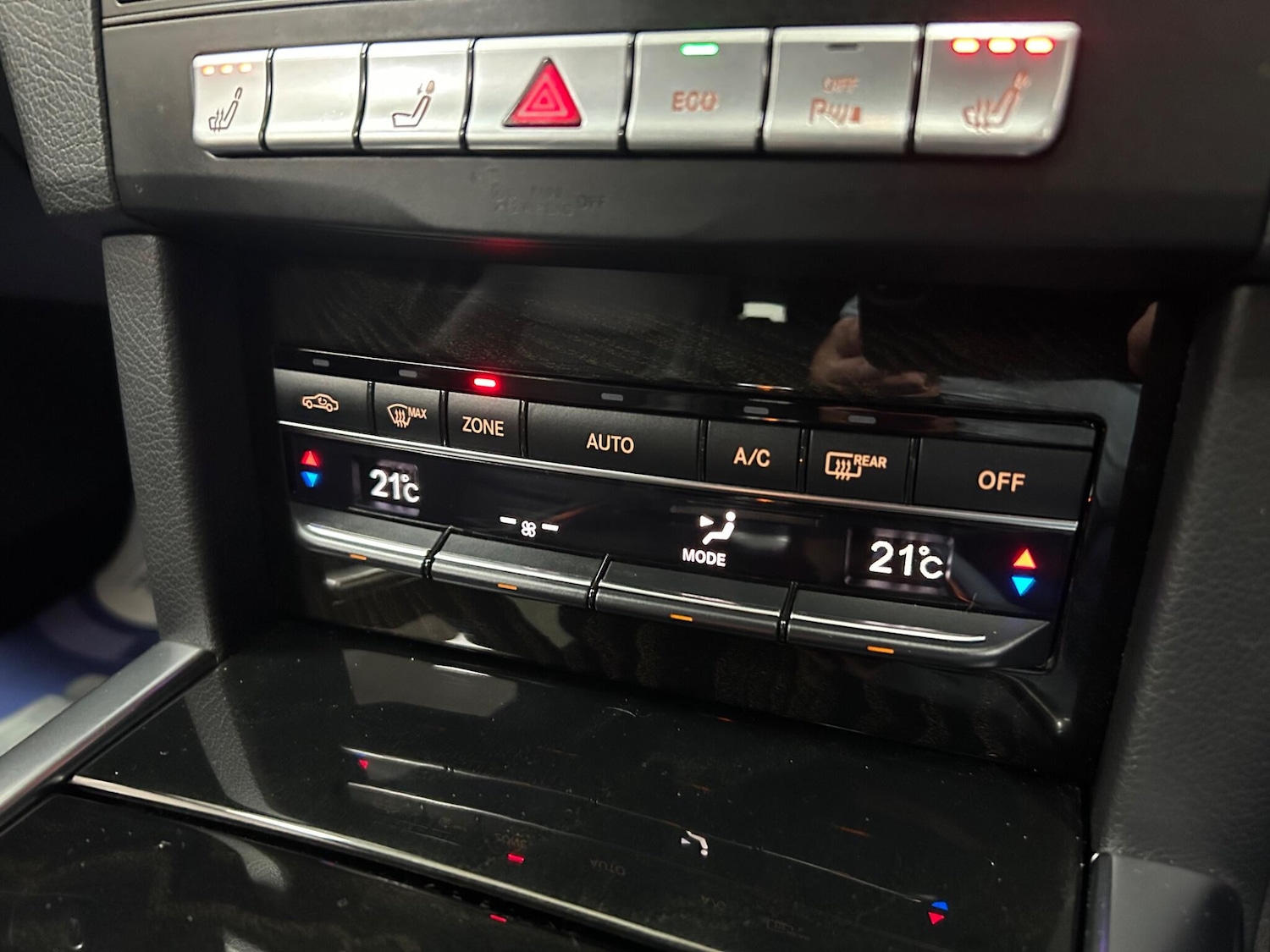 Used Mercedes-Benz E Class 2013 for sale - 76990196: Photo 27