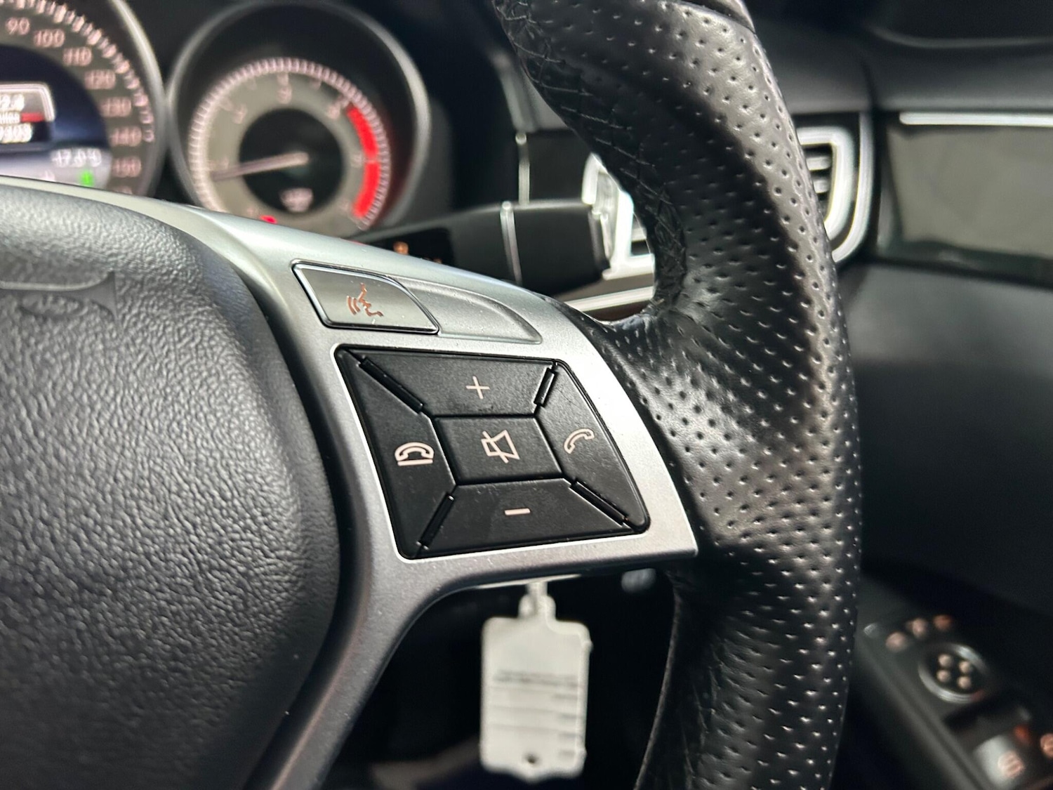 Used Mercedes-Benz E Class 2013 for sale - 76990196: Photo 36