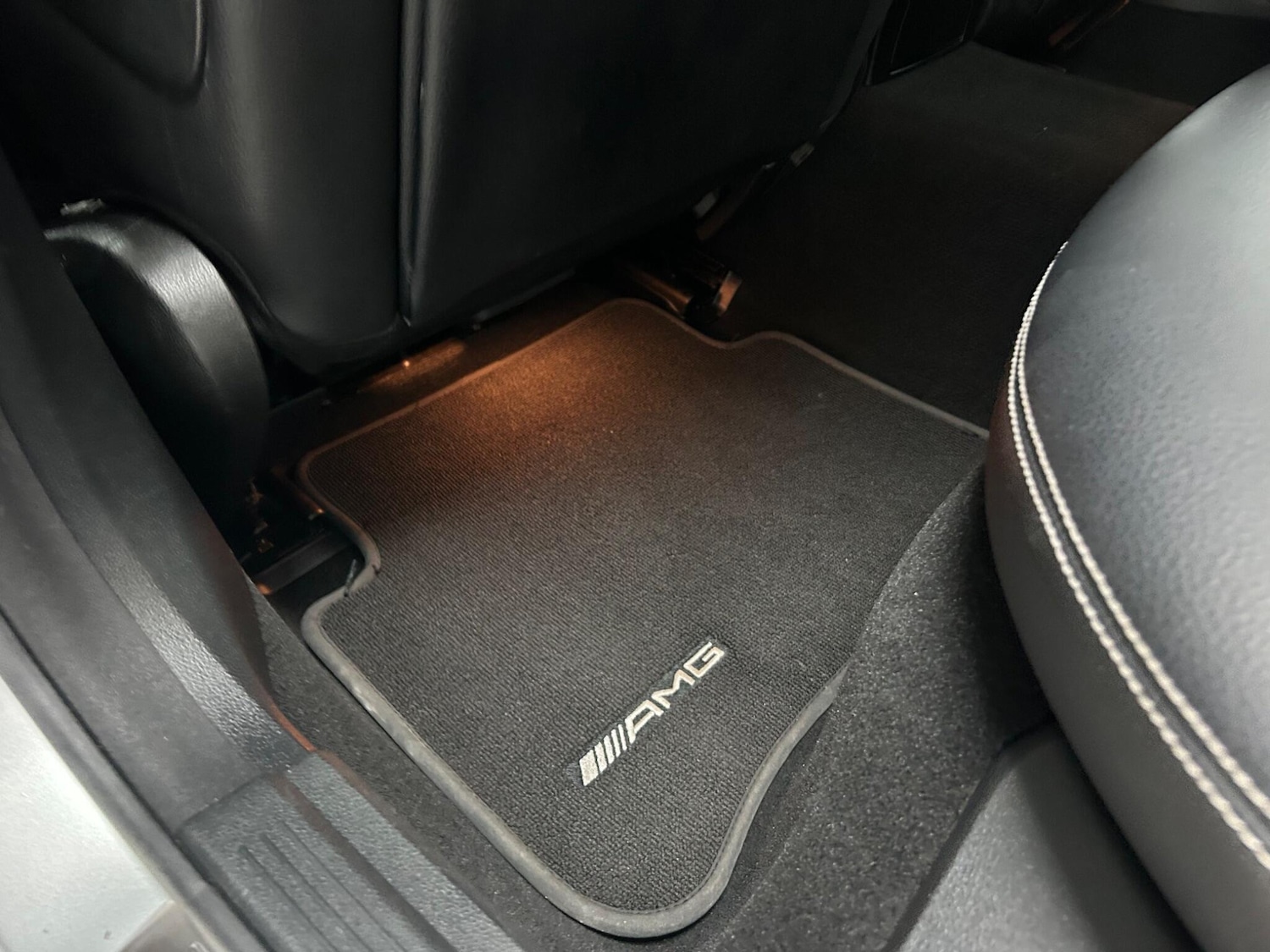 Used Mercedes-Benz E Class 2013 for sale - 76990196: Photo 38