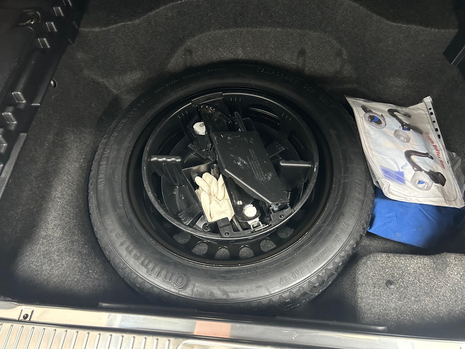 Used Mercedes-Benz E Class 2013 for sale - 76990196: Photo 47