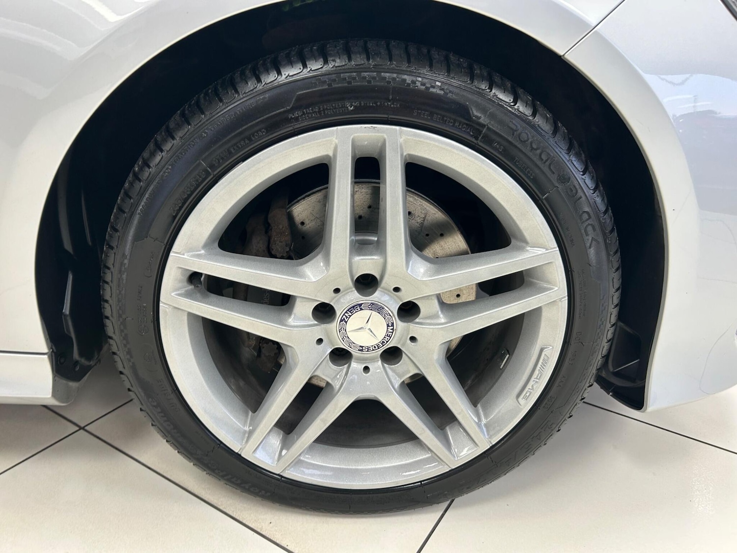 Used Mercedes-Benz E Class 2013 for sale - 76990196: Photo 54