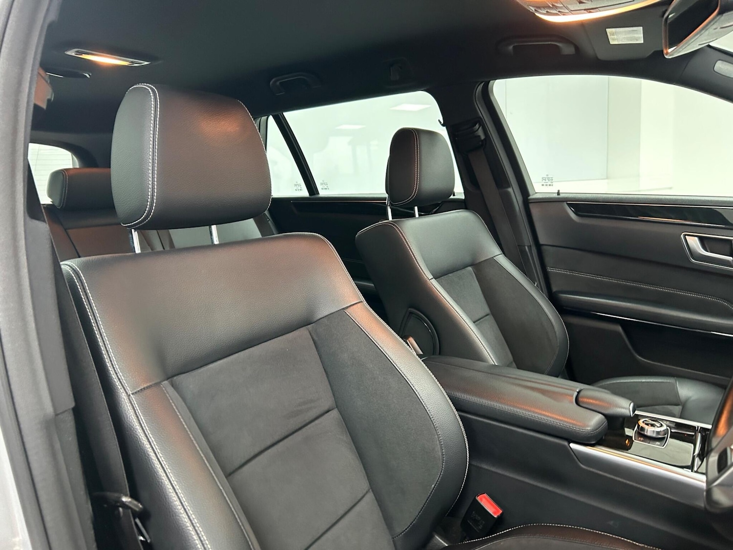 Used Mercedes-Benz E Class 2013 for sale - 76990196: Photo 6