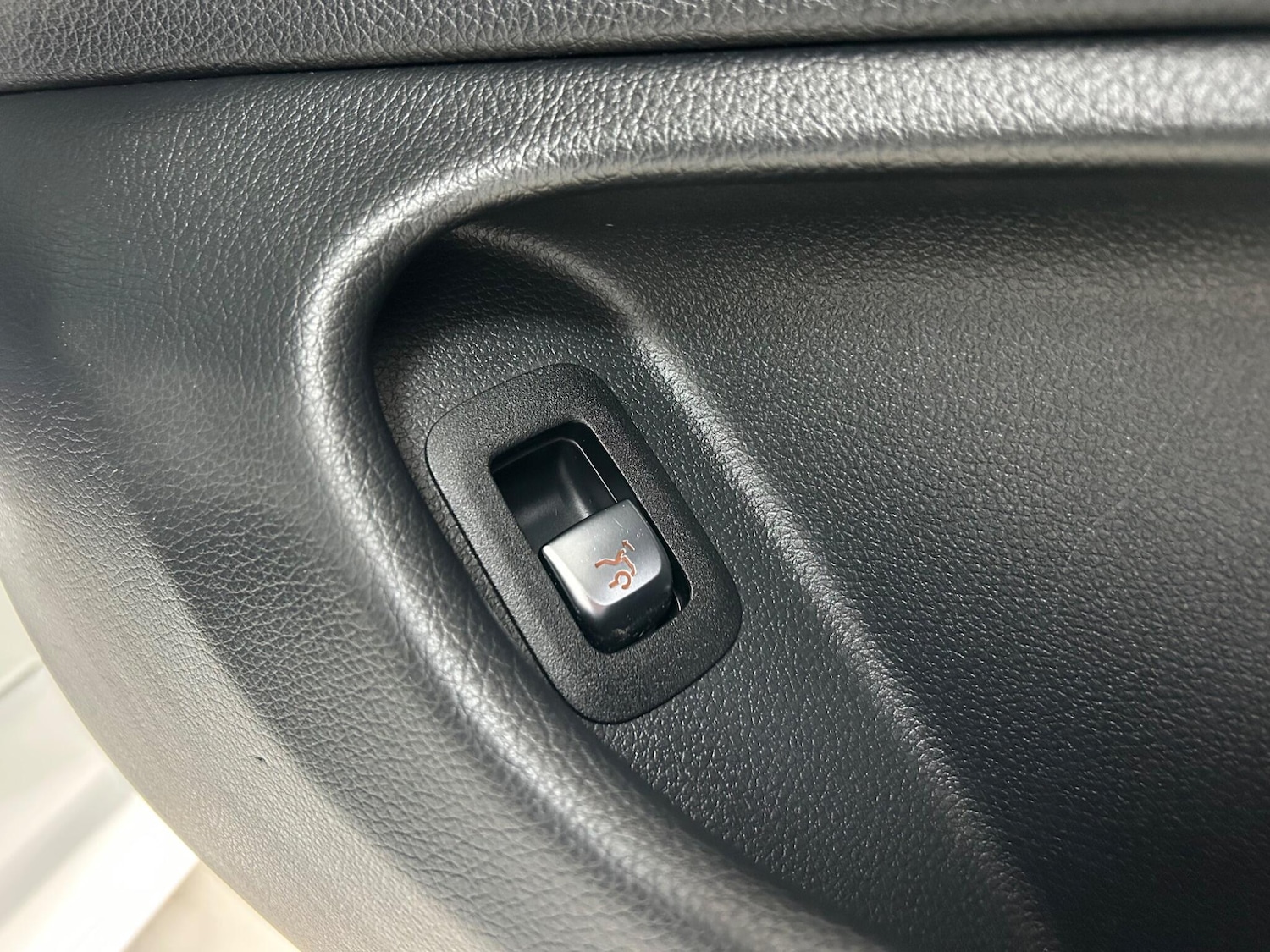 Used Mercedes-Benz C Class 2018 for sale - 75989762: Photo 47