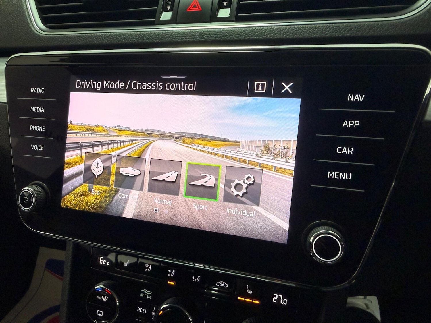 Used Skoda Superb 2021 for sale - 76572695: Photo 31