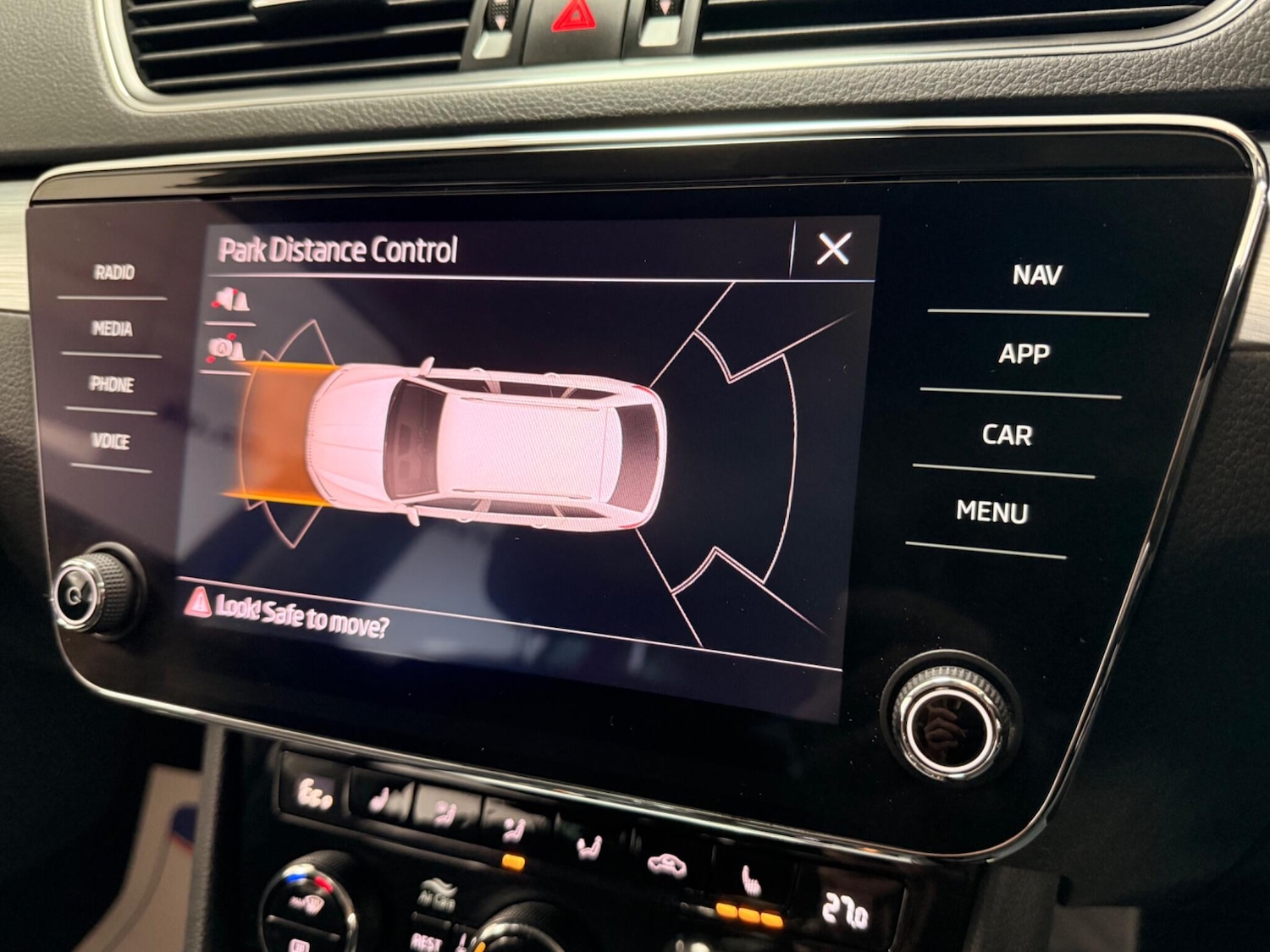 Used Skoda Superb 2021 for sale - 76572695: Photo 32