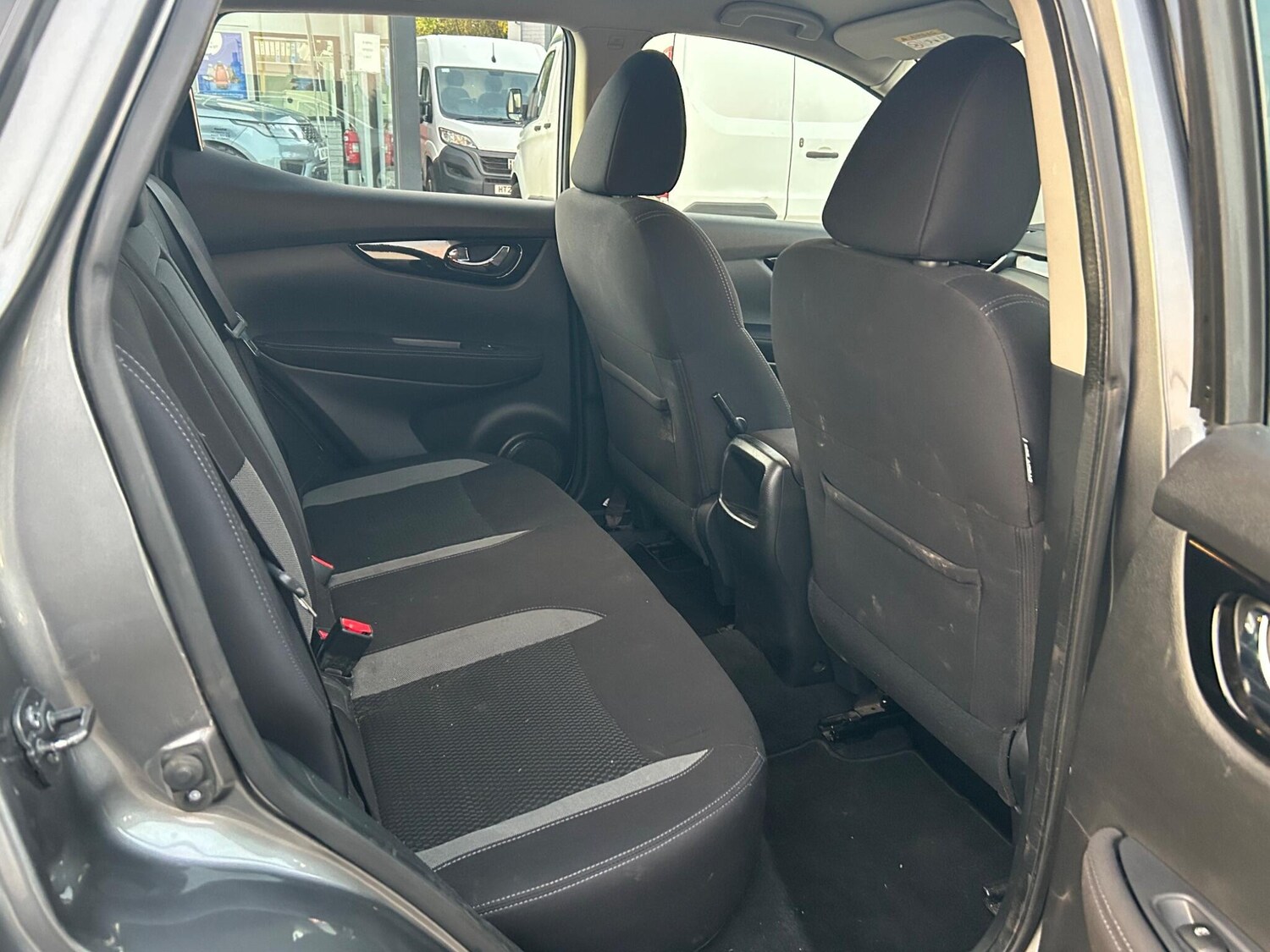 Used Nissan Qashqai for sale - 76409350: Photo 11