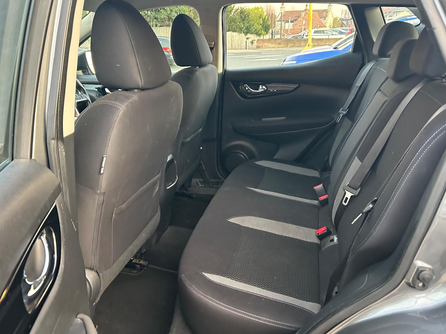 Used Nissan Qashqai for sale - 76409350: Photo 15