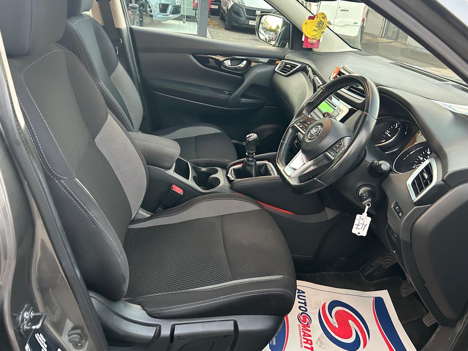 Used Nissan Qashqai for sale - 76409350: Photo 9