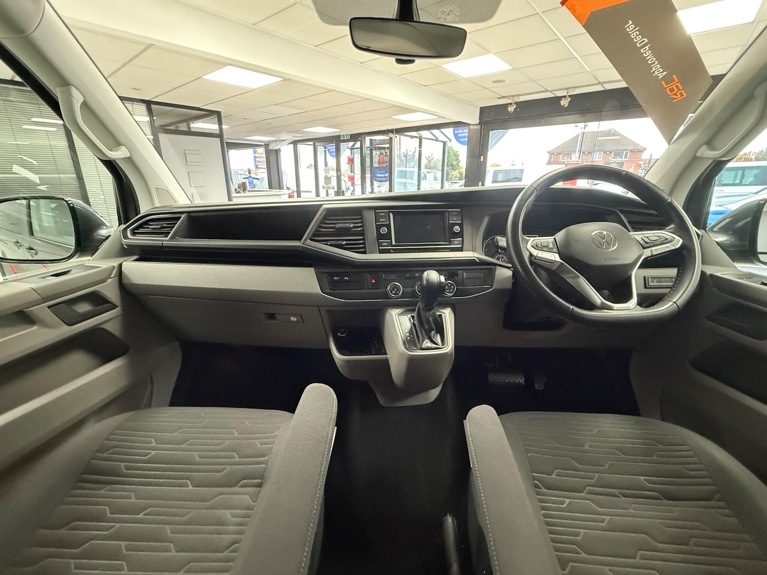 Used Volkswagen Transporter Shuttle 2020 for sale - 76108886: Photo 23