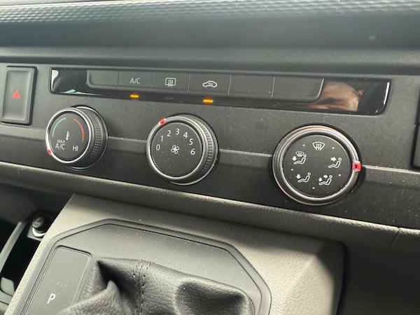 Used Volkswagen Transporter Shuttle 2020 for sale - 76108886: Photo 26